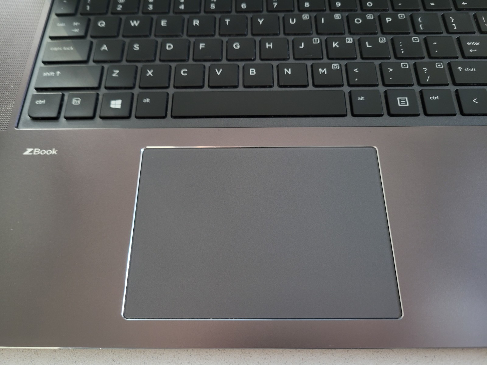HP ZBook Studio 15 G4 Xeon E3-1535M, 32GB RAM, Quadro M1200, 1TB 990 Pro M2