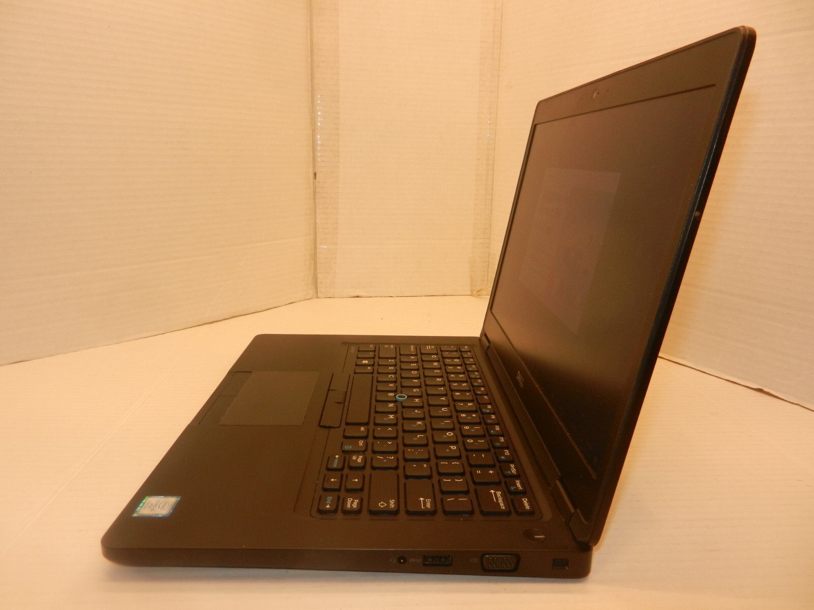 DELL LATITUDE 5480 14″ CORE i5-7300@2.6GHZ 8GB RAM 2TB SSD WINDOWS 10