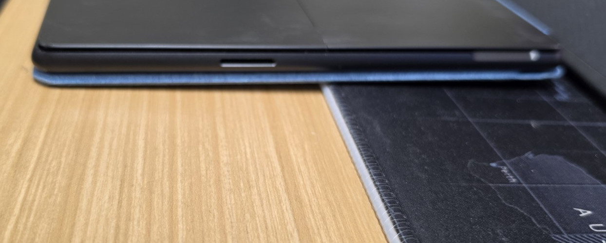 MICROSOFT SURFACE PRO 2-IN-1 LAPTOP/TABLET 13″ OLED 16GB 512GB SSD – BLACK/BLUE