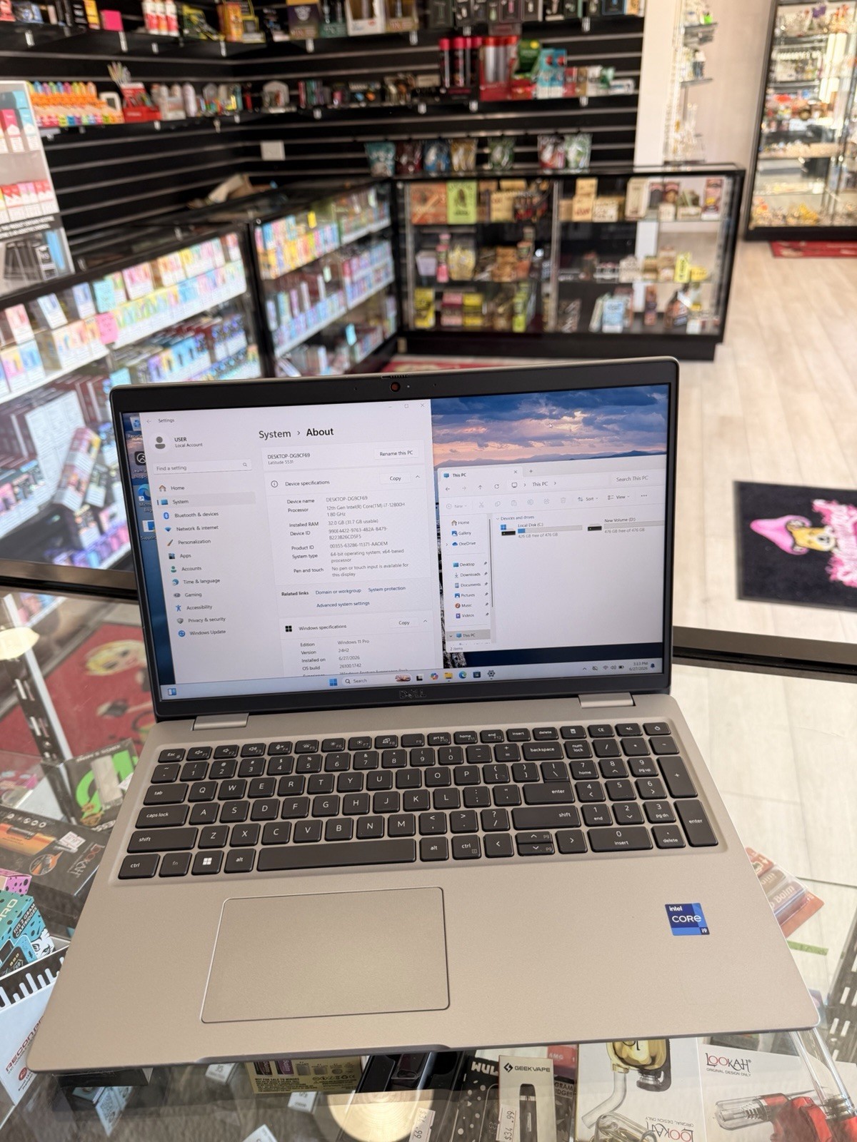 Dell Latitude 5531 15.6″ core i7-12800H 32GB RAM 1TB SSD Very Good WIN11 Adapter