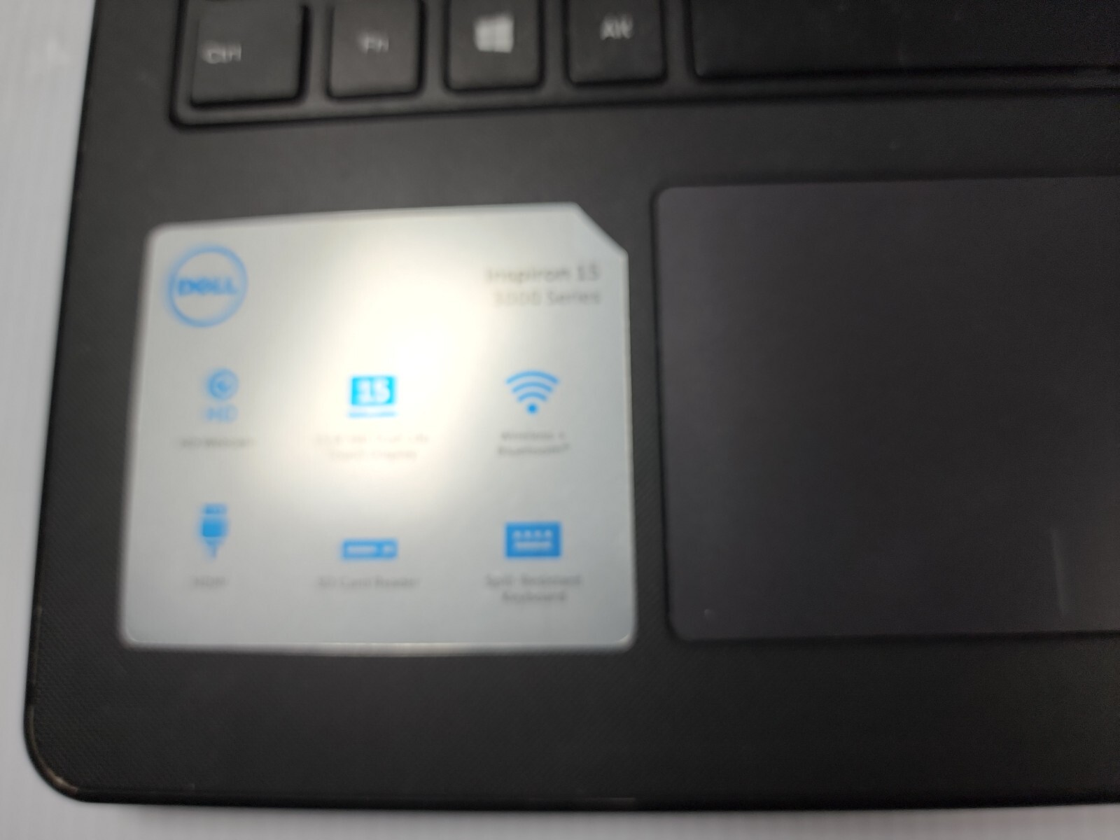 DELL Inspiron 3558 15.6″ HD Intel i3-5015U 2.1GHz 1TB HDD 6GB RAM DVD PARTS
