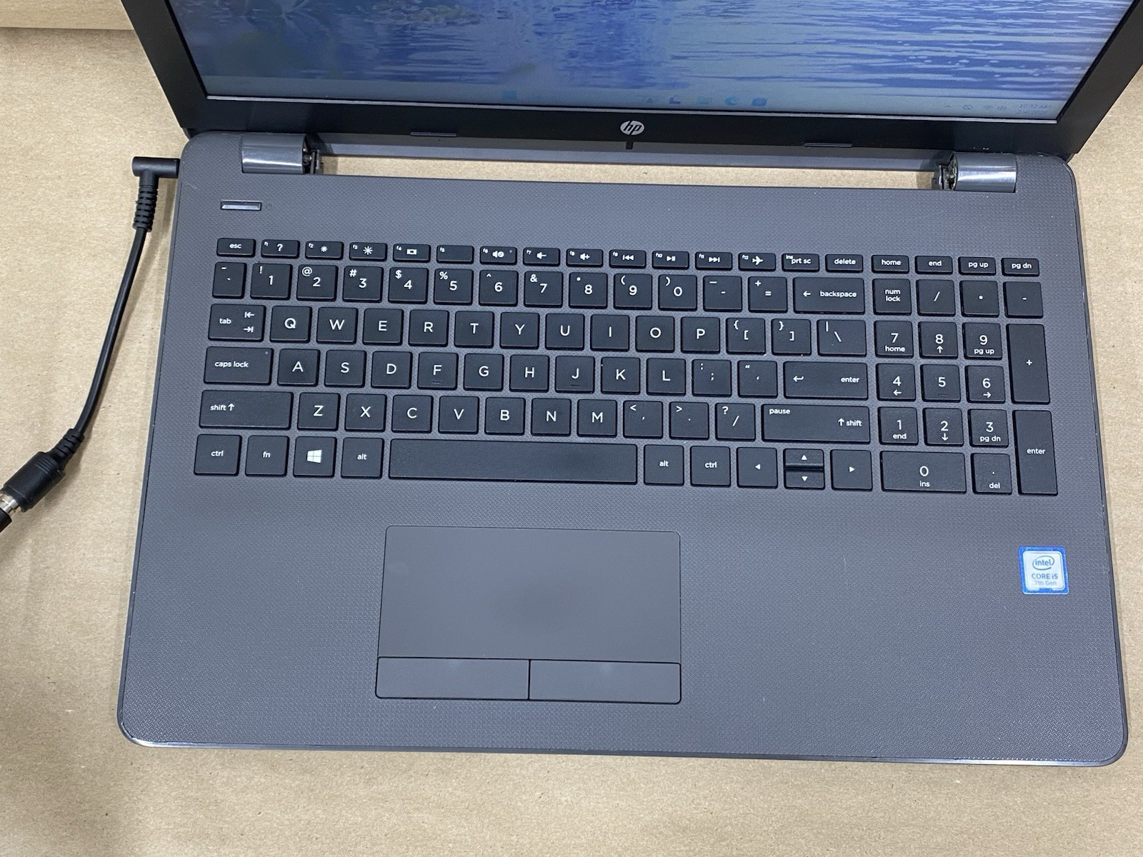 HP 250 G6 Notebook PC – 15.5″ i5-7200U – 8GB – 256GB SSD – Win 11 Pro READ