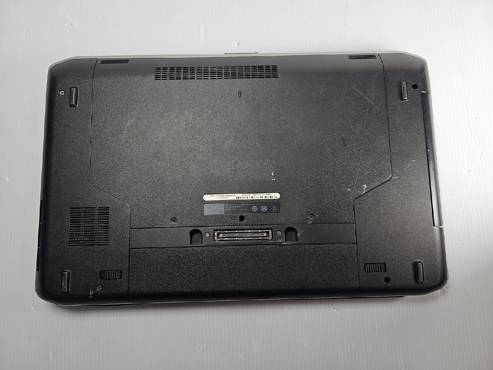 DELL LAPTOP Latitude E5530 Core i5- 15.6″ 4GB 320GB HDD BOOTS NO OS