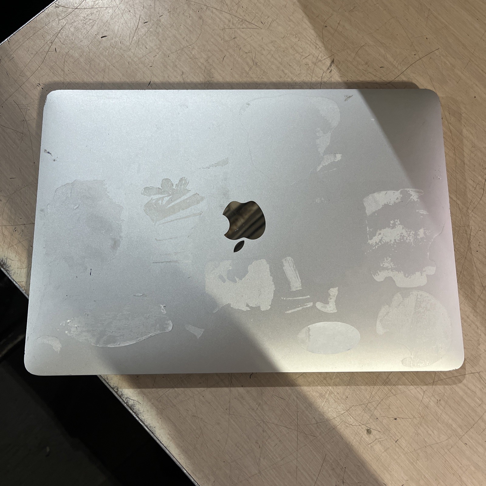 APPLE MACBOOK AIR “M1″ 8 CPU/7 GPU 13” 3.2GHZ 8GB RAM 128SSD