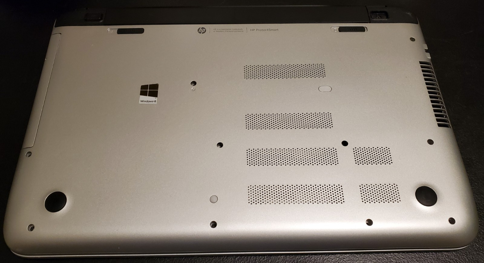 HP Pavilion 15-p066us Intel i3-4030U, 1.90GHz 6GB 128GB SSD Windows 10 W/Charger