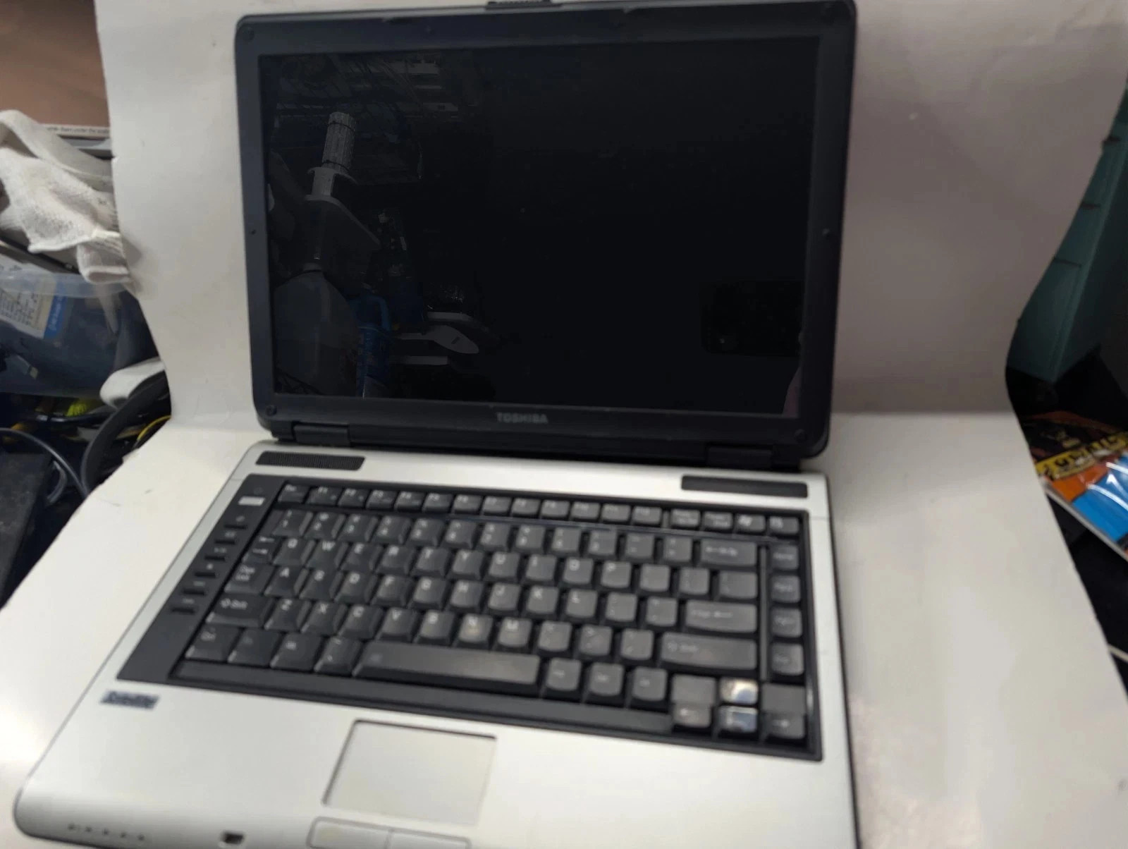 TOSHIBA SATELLITE M115-S3094 – 15.6″ Laptop, No Battery Or Power Supply