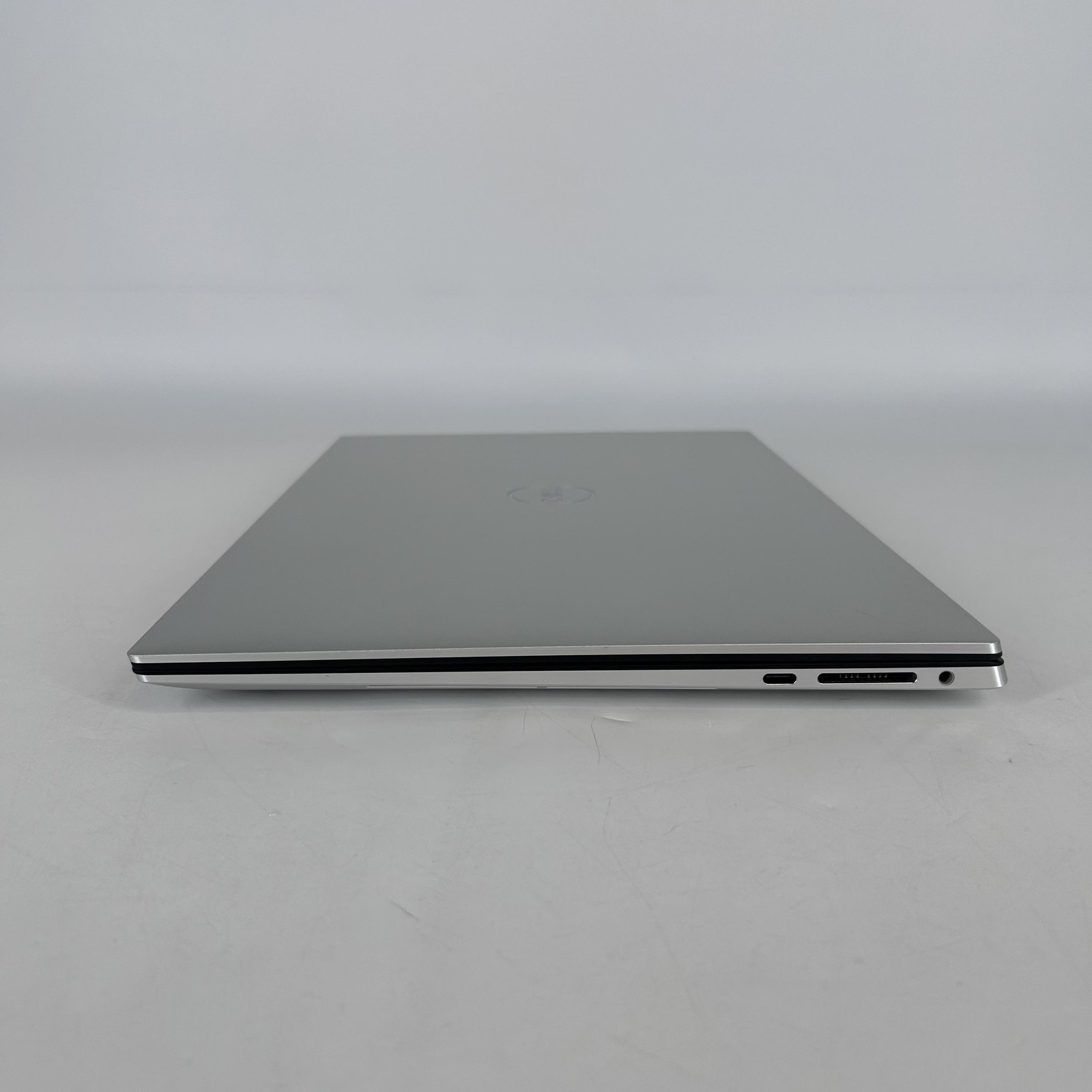 Dell XPS 15 9530 FHD+ 2.4 GHz i7-13700H 32GB 512GB SSD RTX 4060 BENT FRAME