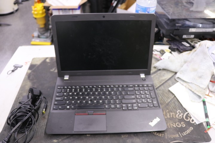 Lenovo ThinkPad E555 SL10H42791 15.6in AMD A6-7000 8GB RAM Parts Only