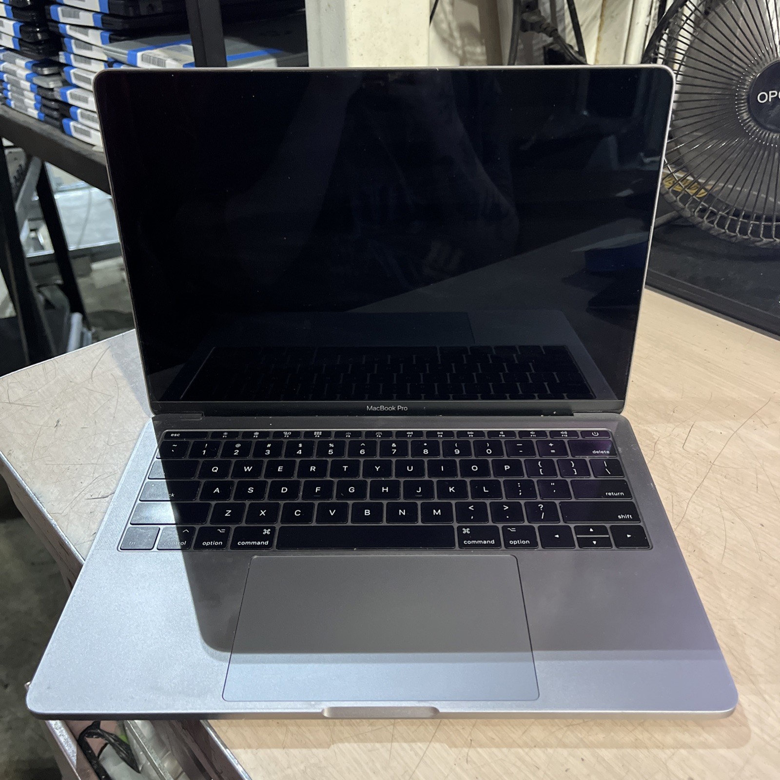 APPLE MACBOOK PRO 13″ MID-2017 CORE I5-7360U 2.3GHZ 8GB RAM NO HD