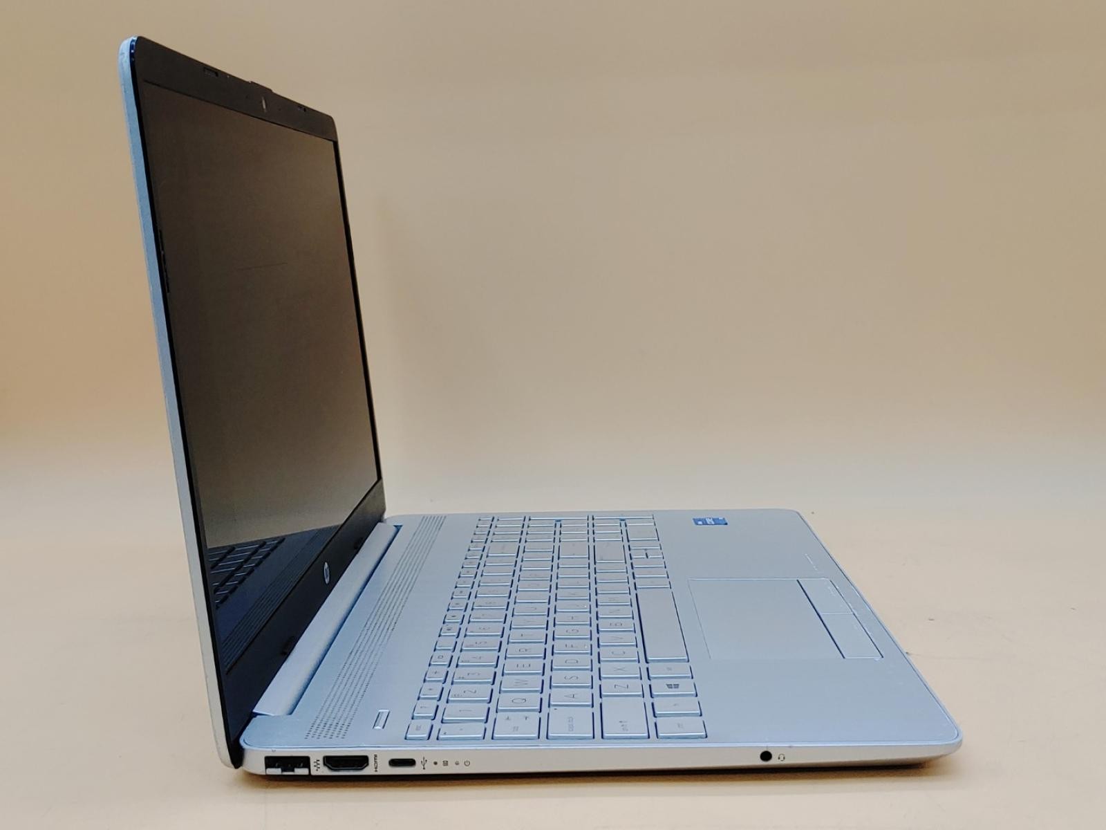 HP Laptop 15-dw3125od 15.6″ Intel i5-1135G7 8GB 512GB *NO OS/NO AC* (D Grade)