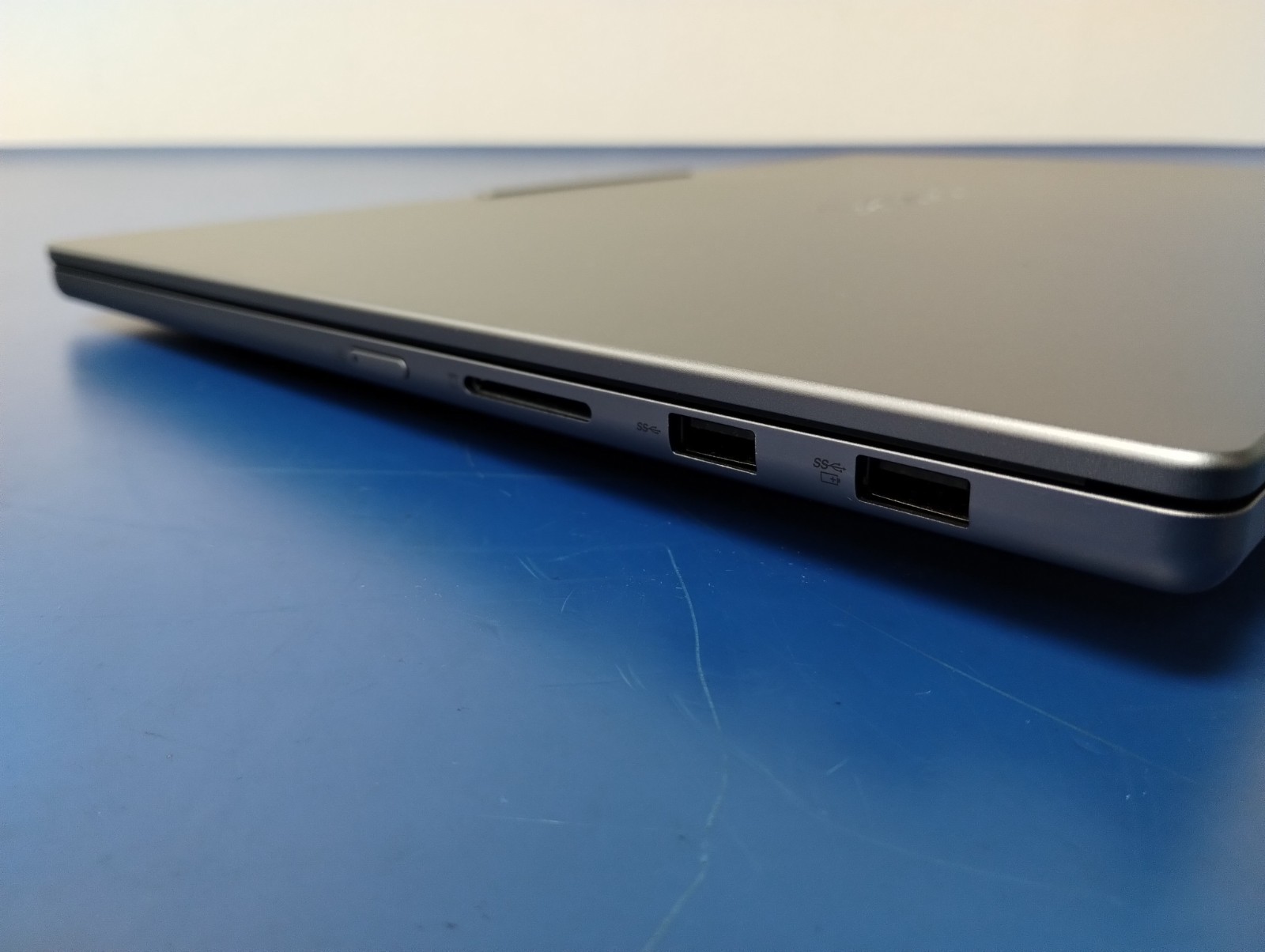 Lenovo IdeaPad Pro 5 16IAH10, Intel Core Ultra 9 285H, 32 GB RAM, 1 TB NVMe SSD