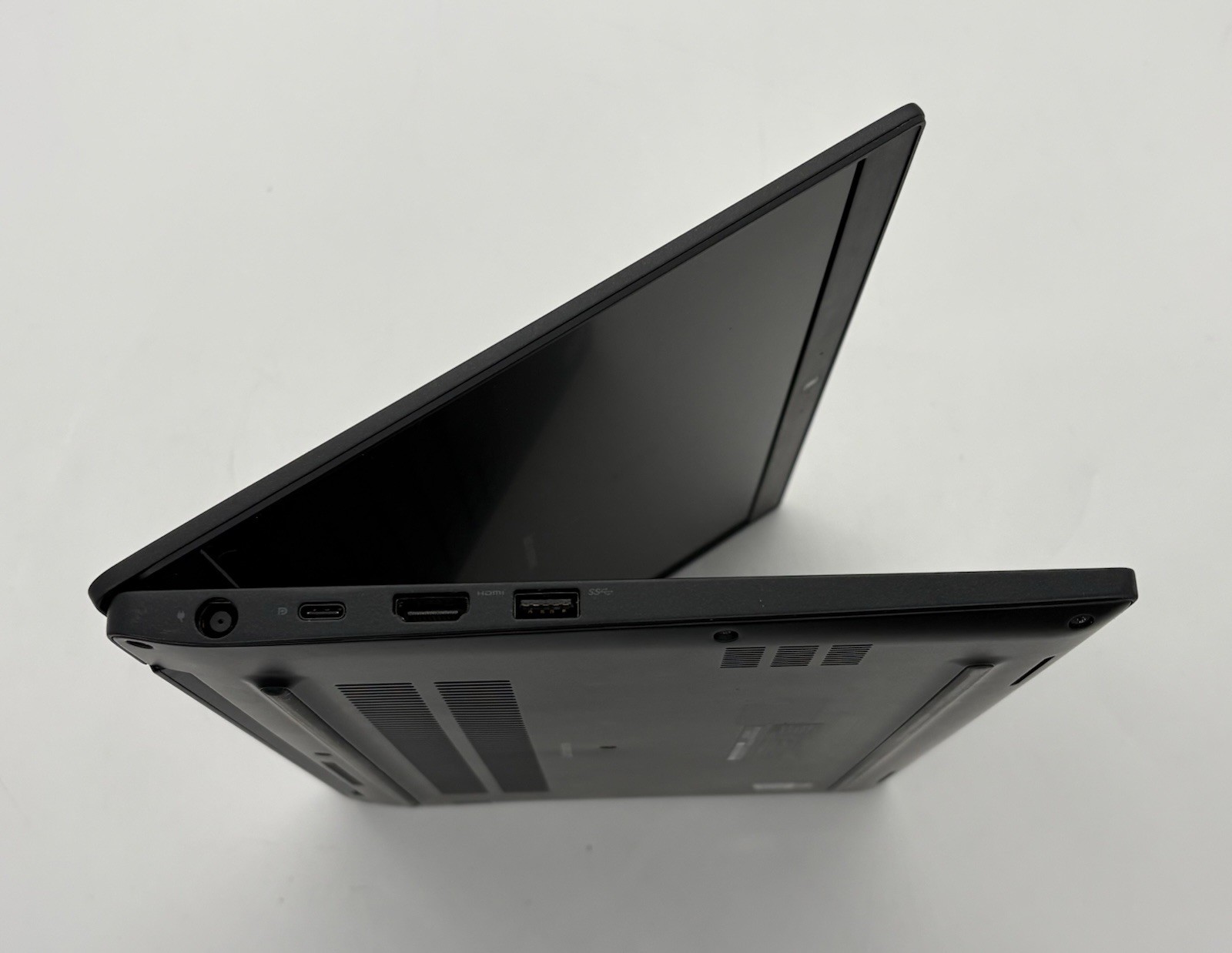 Dell Latitude 7390 i7-8650U 1.90GHZ 16GB RAM 512GB SSD WIN11Pro One dead pixel