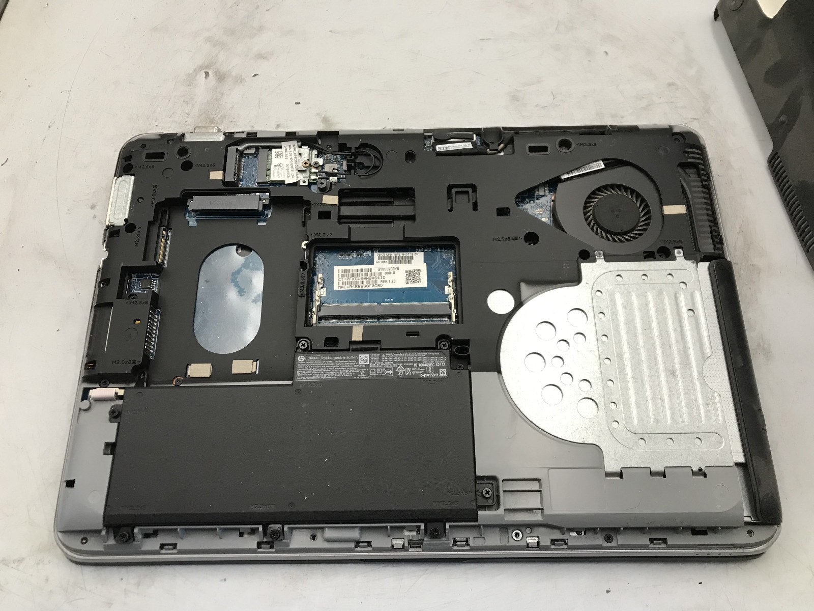 HP PROBOOK 640 G2 – FOR PARTS/REPAIR – INTEL I7 6TH GEN – NO RAM – READ DESC -BB