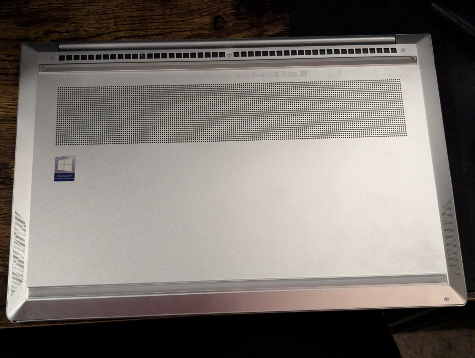 HP ENVY 15-ep0025cl 15.6″ i7-10750H GTX 1660Ti 16GB RAM 512GB SSD W11 (Read)