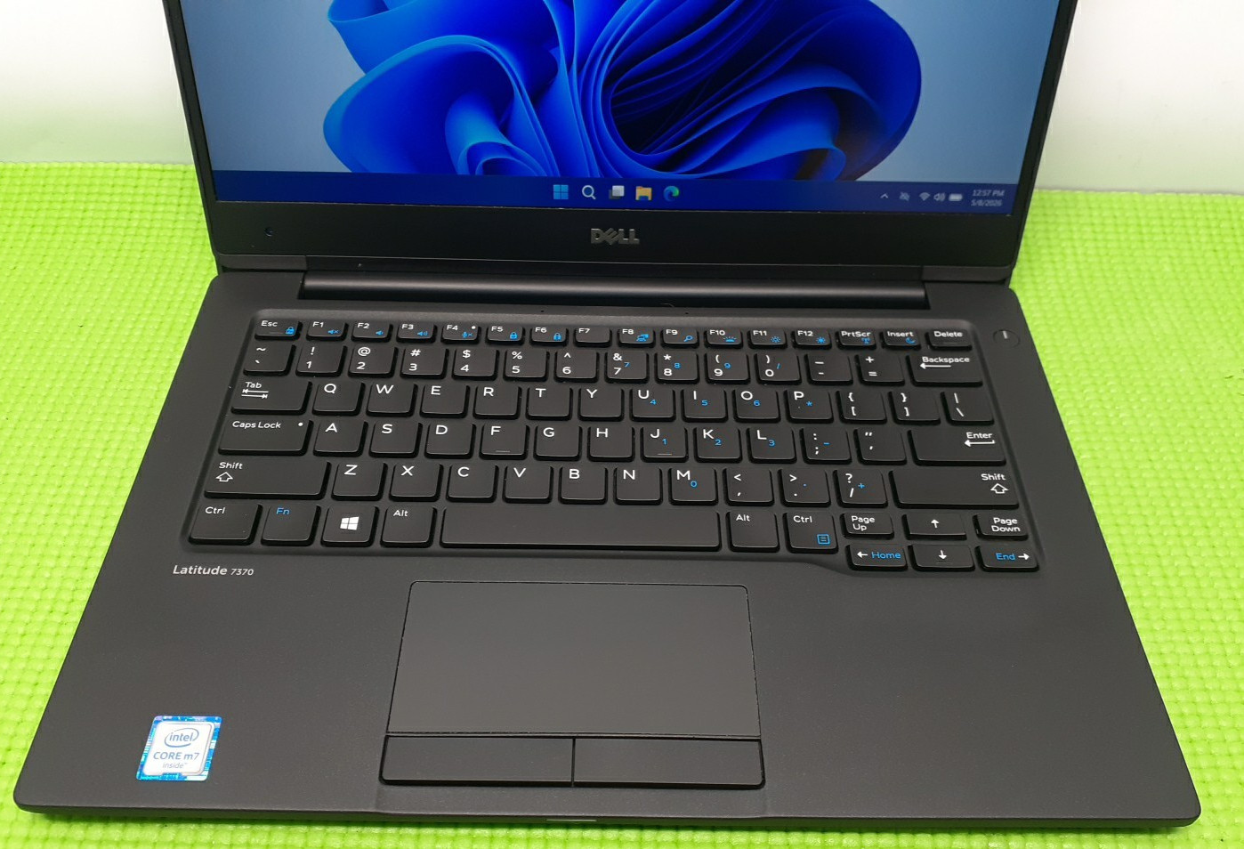 Dell Latitude 7370 13.3″ Intel Core m7-6Y75 1.2GHz 8GB RAM 240GB SSD 11p -no ac