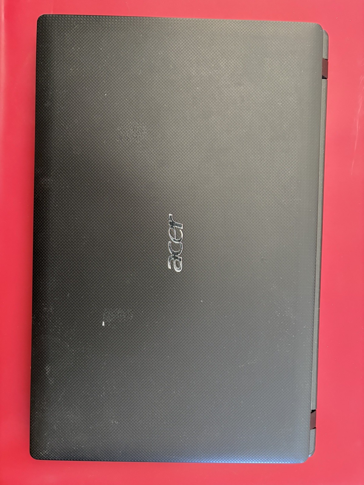 Acer Aspire 5253-BZ493 Laptop AMD C-50 1.0 GHz 4GB RAM 500 HDD Window 7