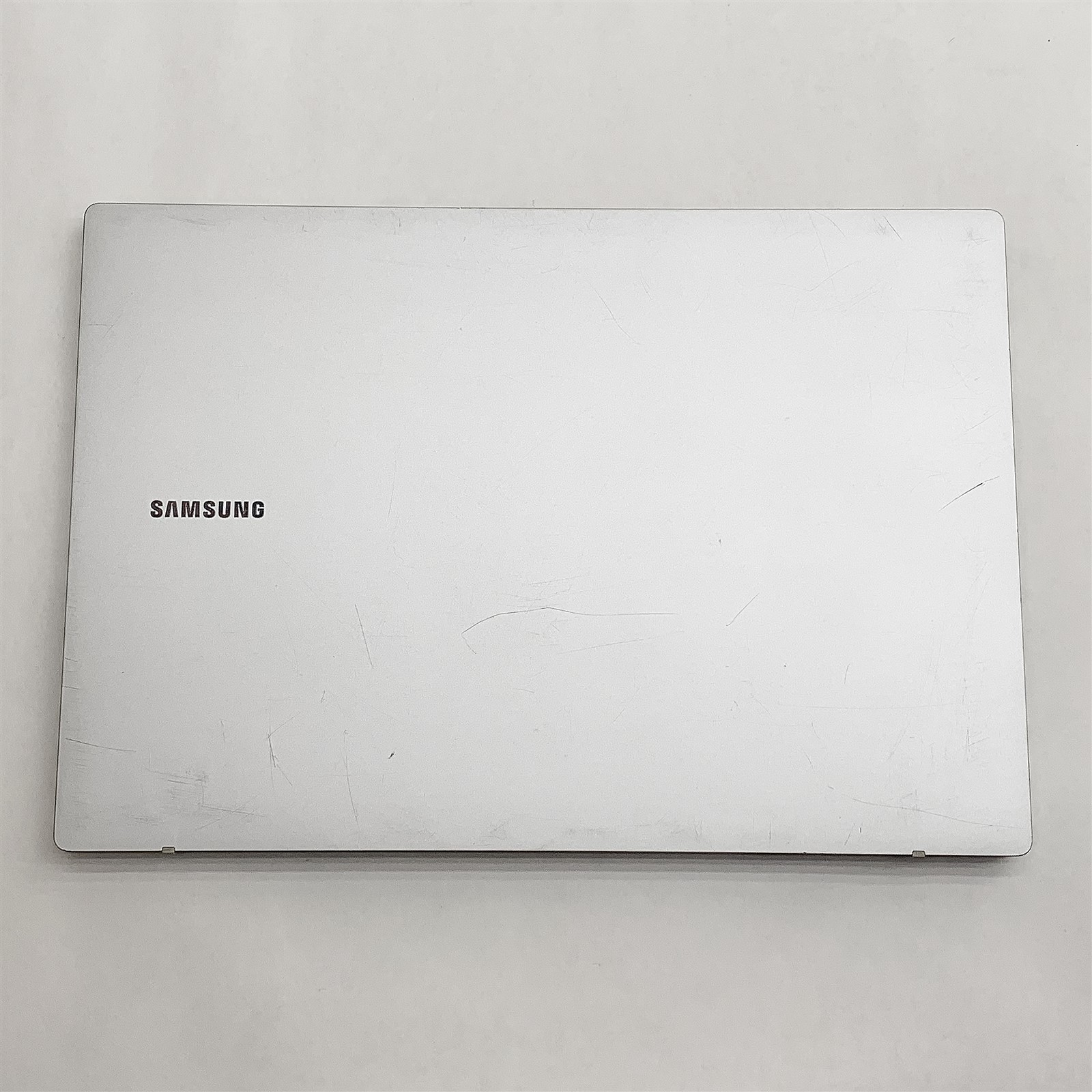 Samsung Galaxy Book Go Snapdragon 7c Gen 2 2.55GHZ 14″ FHD 4GB 64GB Windows 10