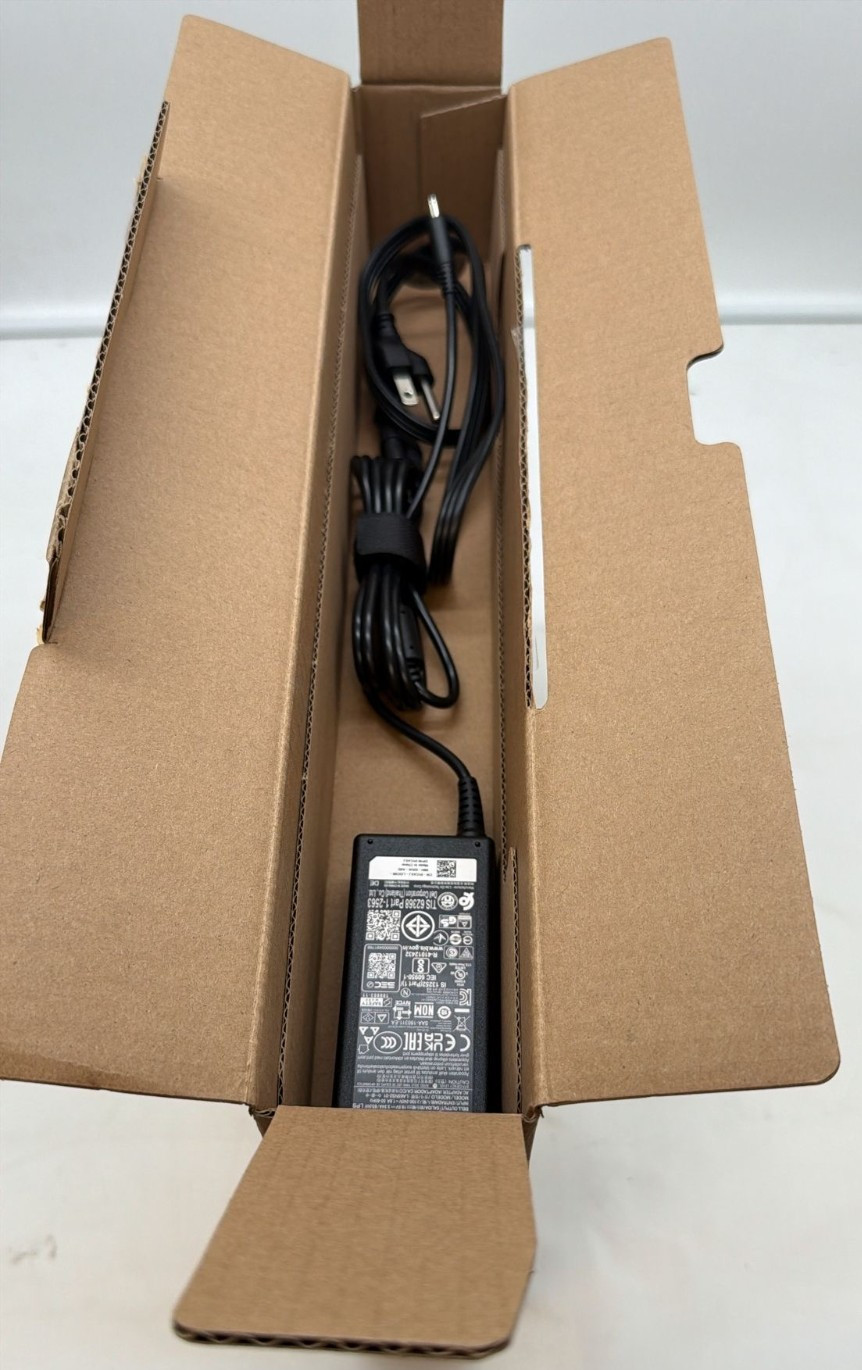 Dell Pro 15 Essential PV15250 15.6 Notebook – Full HD – 120 Hz – Intel Core i5
