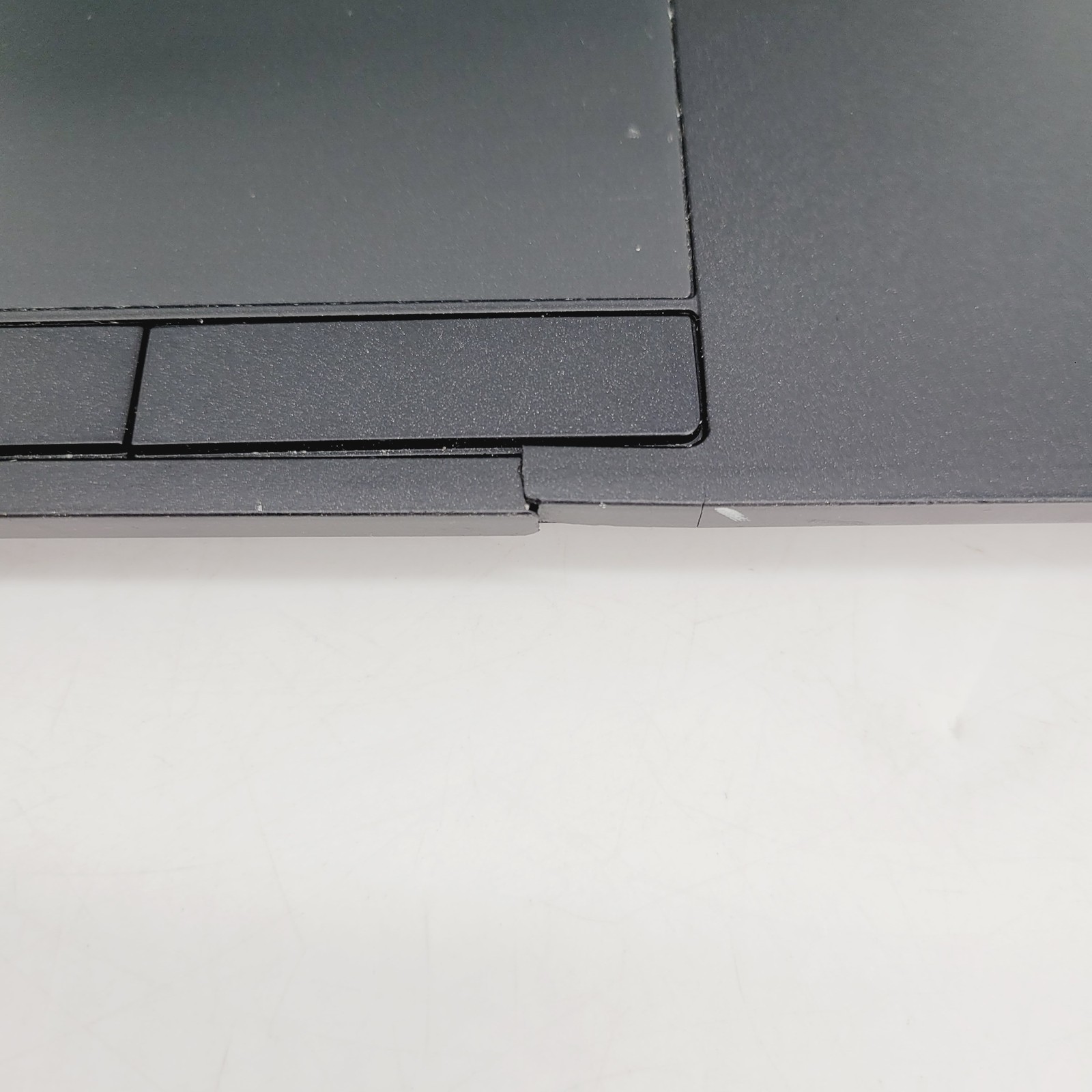 Dell Latitude E7270 Core i5-6th Gen 2.4GHz 8GB RAM No HDD 13″ – FOR PARTS