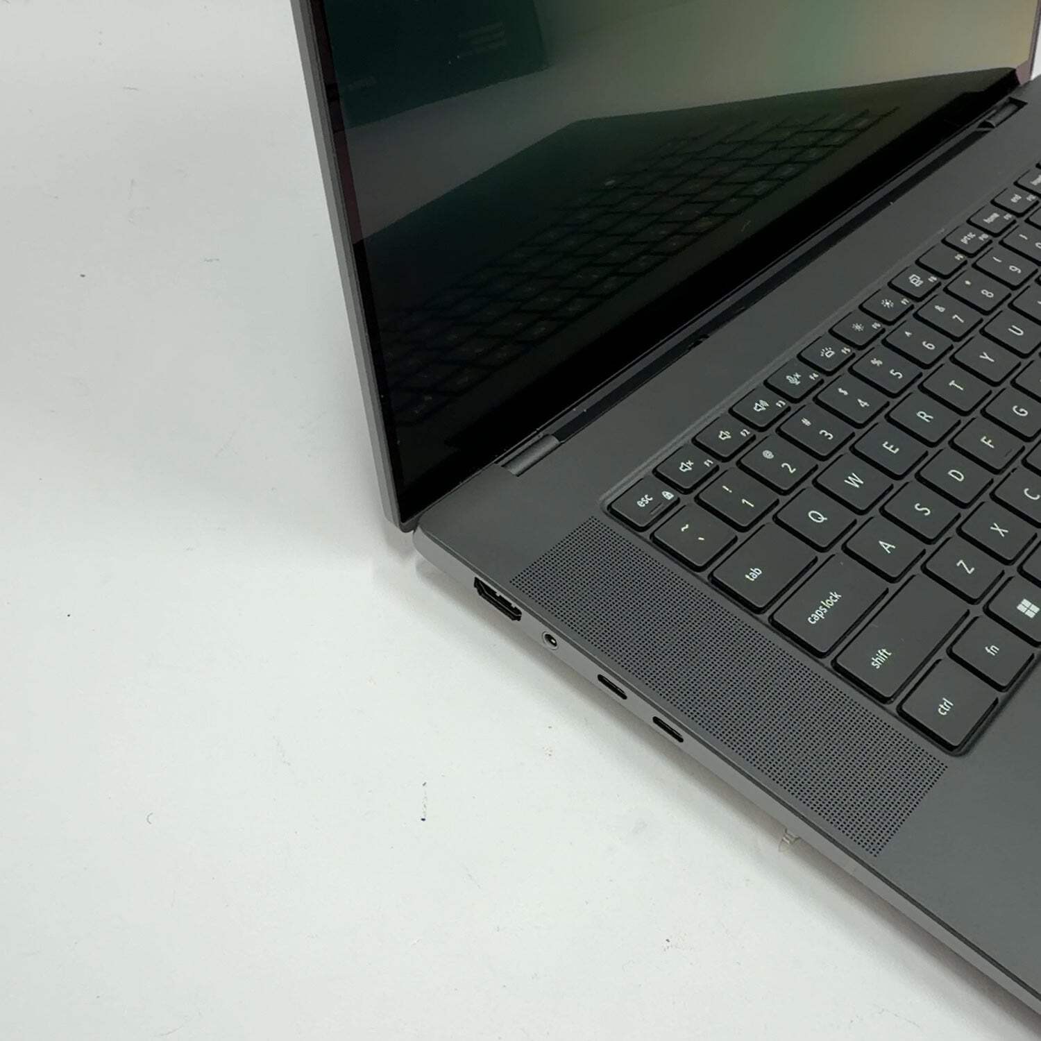 Dell Precision 5690 16″ Core Ultra 7 165H 3.8GHz 64GB RAM 1TB SSD RTX 4090