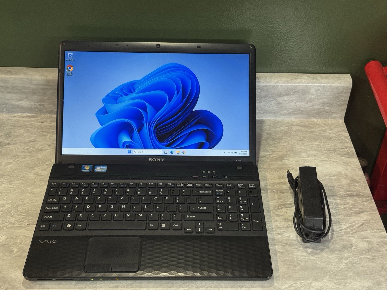 Sony Vaio VPCEH PCG-71913L Intel I5 2.5GHz 8gb RAM 500gb HDD Windows 11