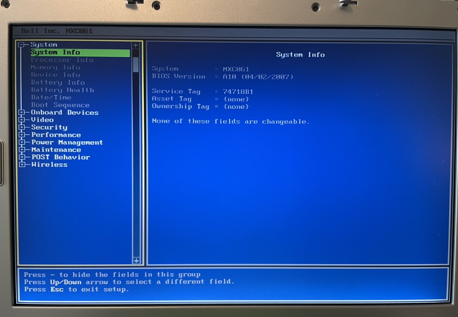 Dell Inspiron 640m Retro Windows XP Laptop w/batt, chrg. (18B1)