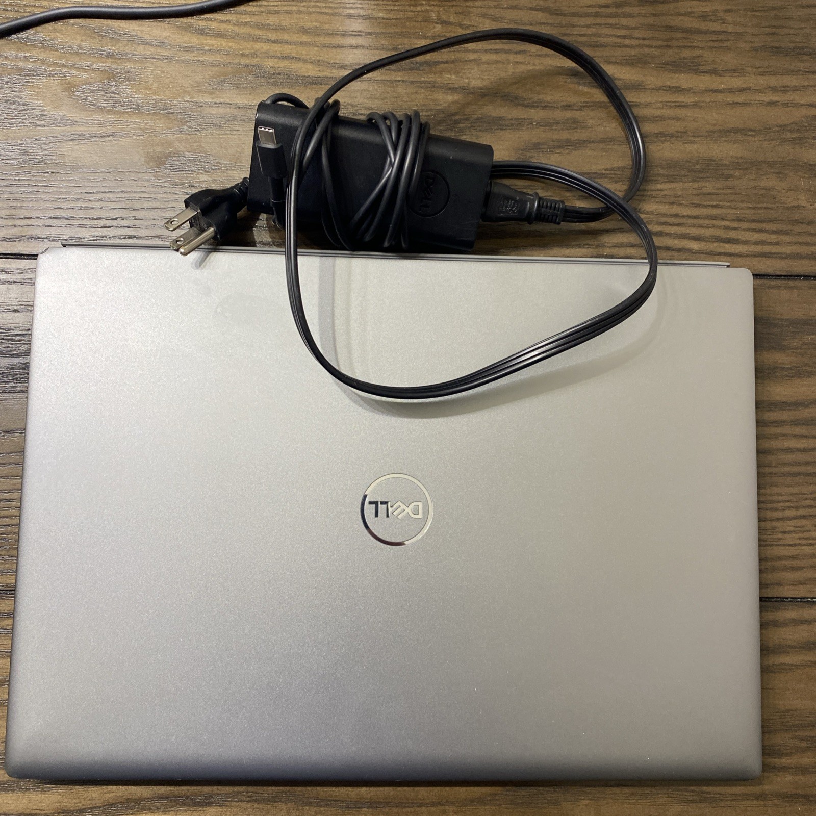 Dell Vostro 16 5630 | i7-1360P 16GB RAM 256GB FHD+ Backlit KB COSMETIC ISSUES