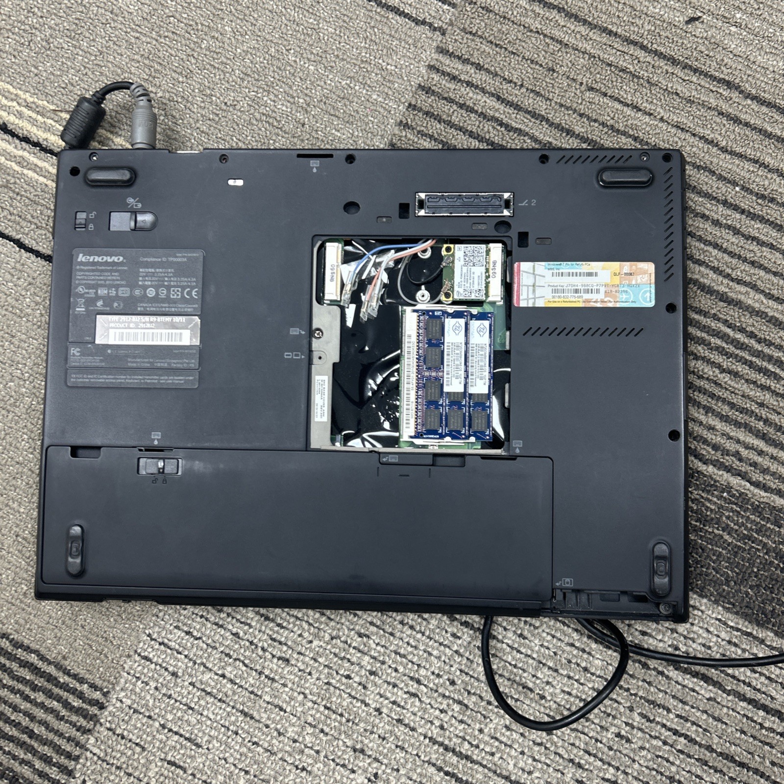 Lenovo Thinkpad T410s missing back panel & internal storage drive(Boots to BIOS)