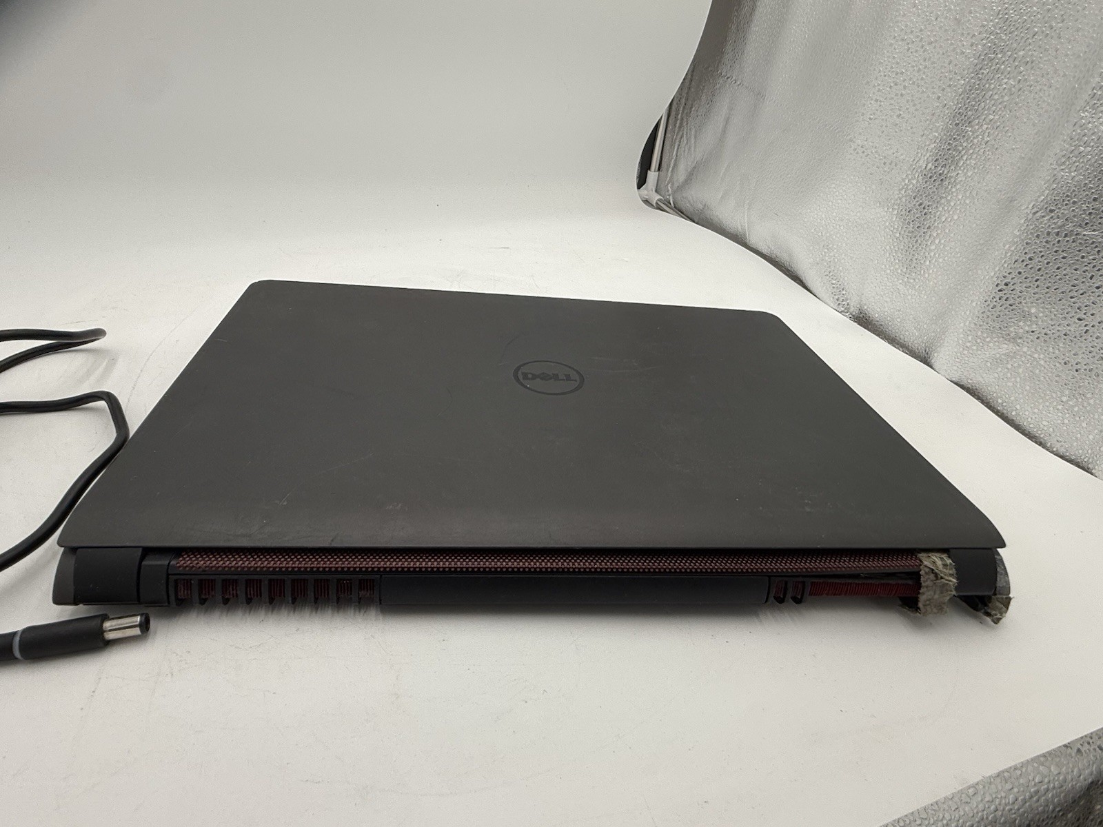 Dell Inspiron 15-7559 15.6″, i5-6300HQ, GTX 960M, NO HDD, NO RAM