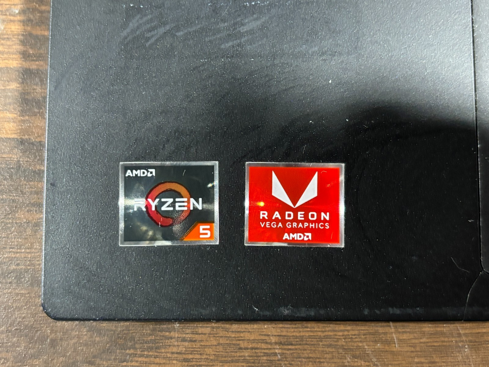 Lenovo ThinkPad E595 15.6″ 256GB SSD 8GB RAM Ryzen 5 3500U