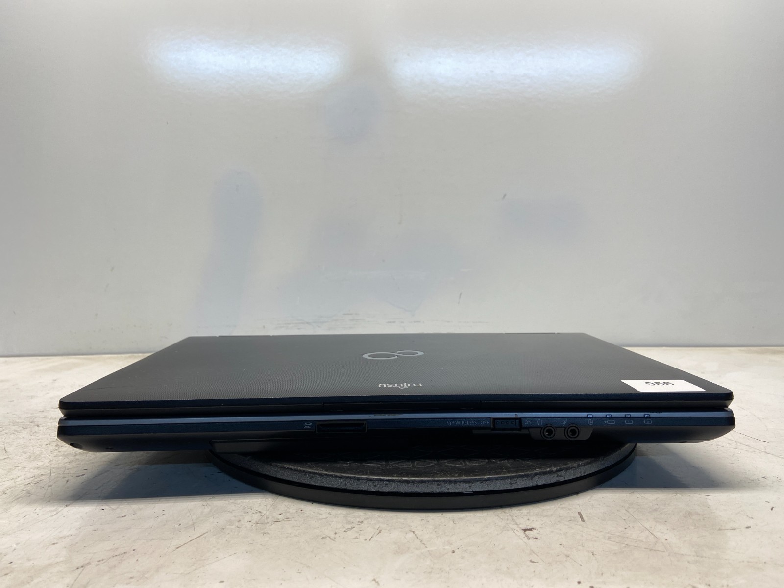 Fujitsu LifeBook E752 Intel i5-3340M 2.7GHz 4 GB NO HDD
