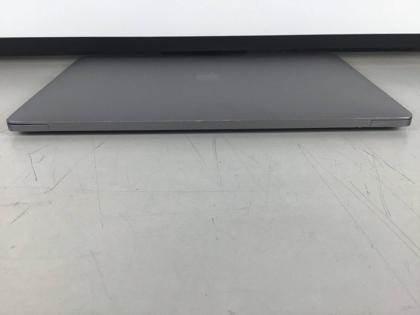 Lot of 2 Apple MacBook Pro 16″ A2141 i7-9750H 2.6GHz 16GB RAM 500B NVMe Gray~ II