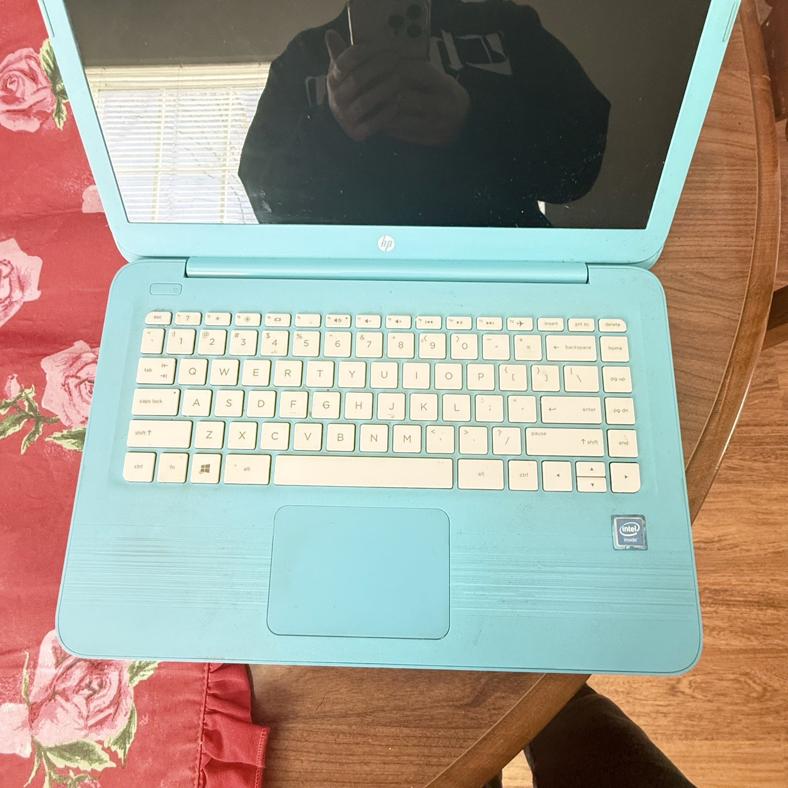 HP Stream 14-cb011wm 14 inch (32GB, Intel Celeron No Charger