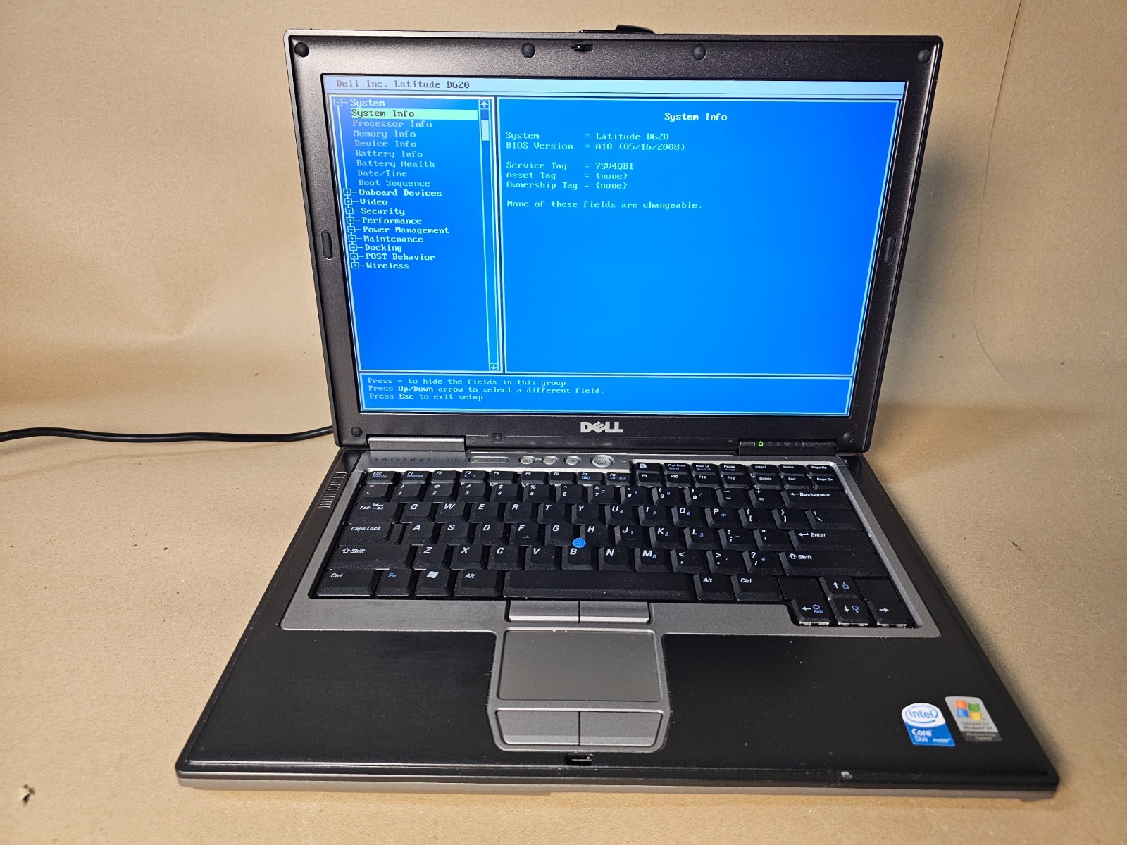 Vintage Dell Latitude D620 14.1″ Core Duo 2GHz 2GB DDR2 250GB SSD No OS