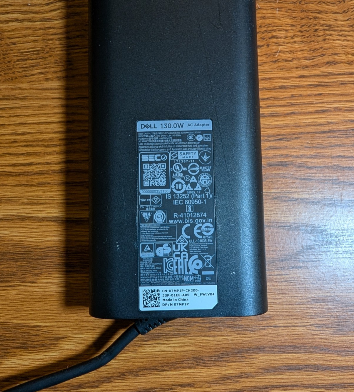 Dell XPS 9510 4K UHD Touch i7-11800H 64GB RTX 3050 1TB Linux USB C 130 W Power