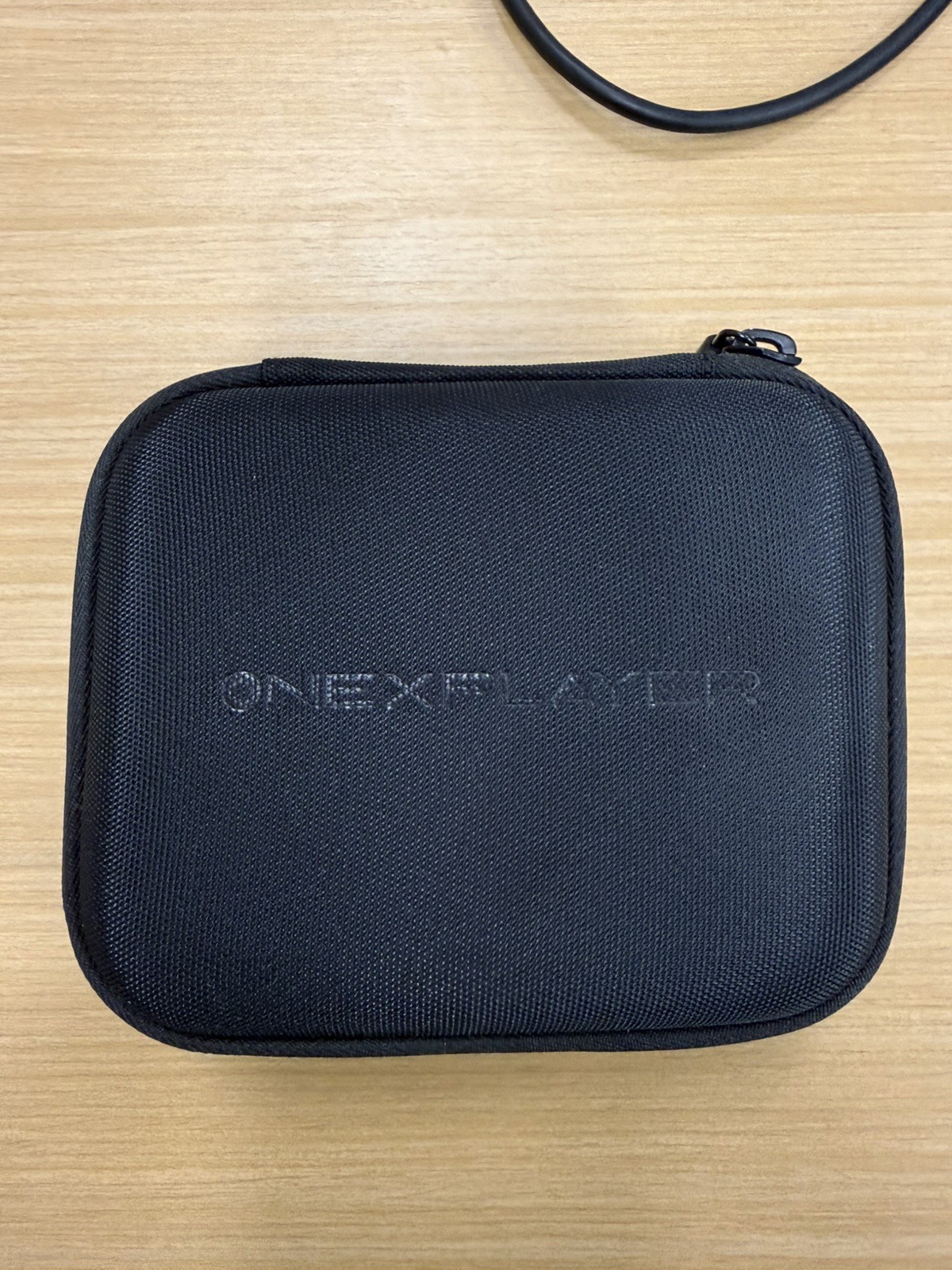 OneXPlayer Super V Gaming + Al Mobile Workstation 2-in-1 Laptop Handled 48GB+1TB