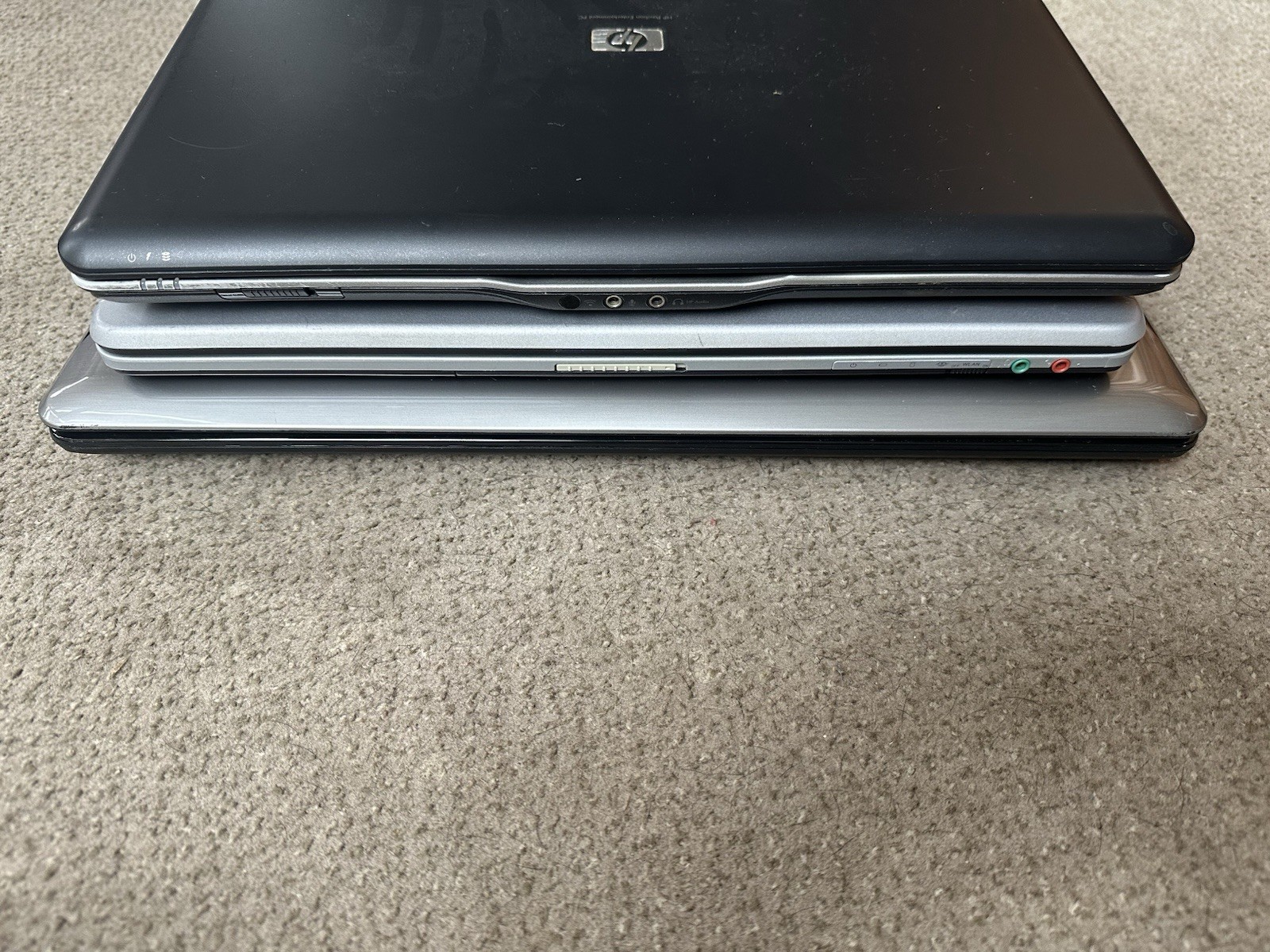 Laptop, notebook Medion, Sony, HP, without hard drive and cable