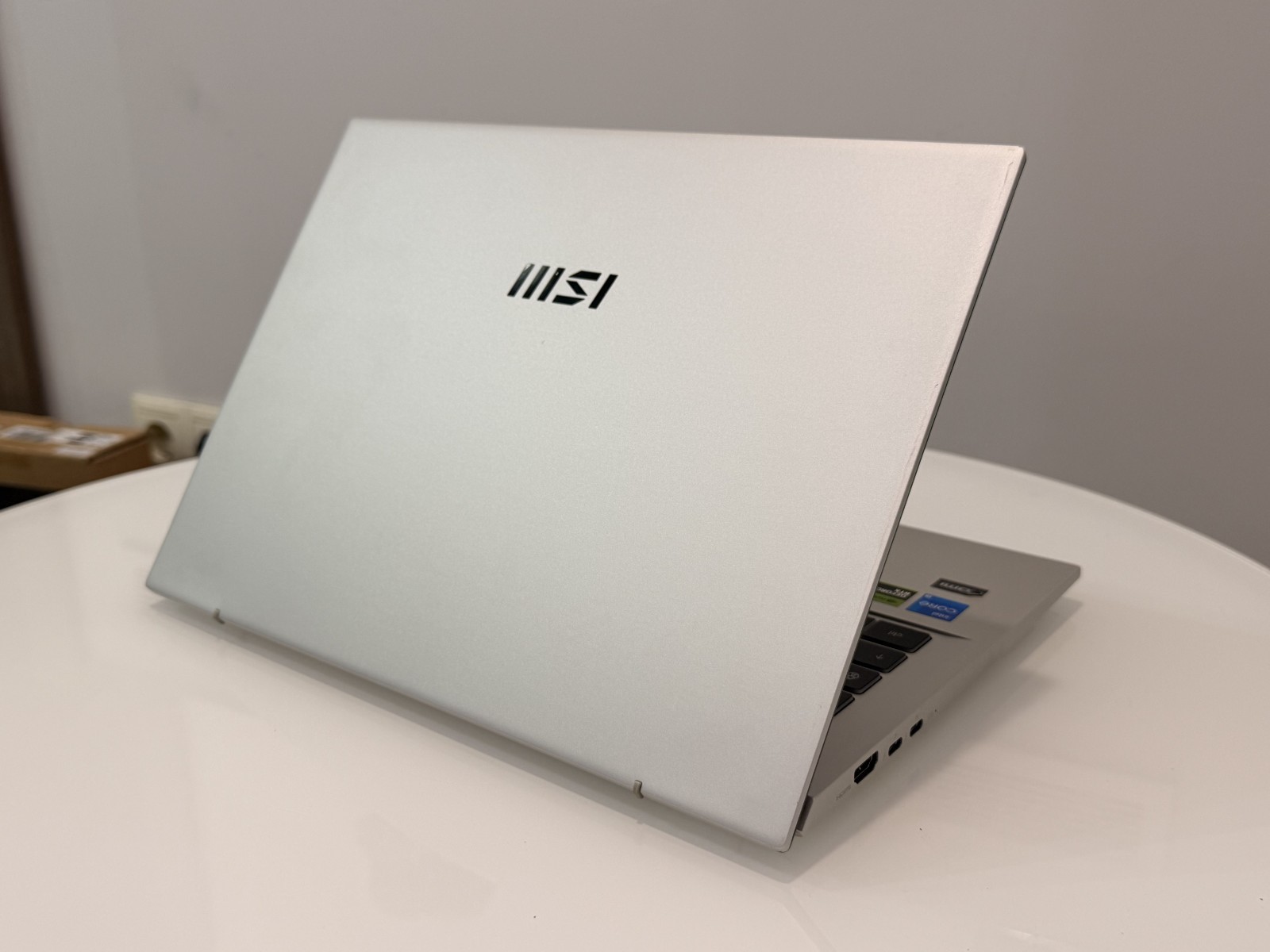 Msi Prestige 14 For parts, No Ram, No SSD!!! i5 12th , RTX 2050