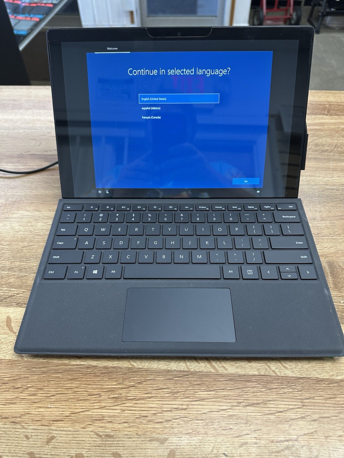Microsoft Surface Pro 6 12.3″ 256GB SSD, Intel Core I5 8th Gen., 3.4GHz, 8GB RAM