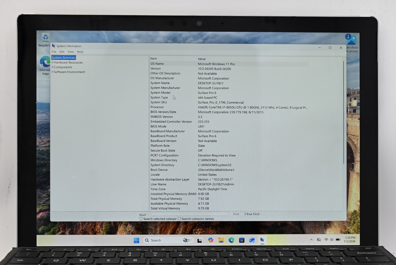 Microsoft Surface Pro 6 1796 i7-8650 1.9GHz 8GB RAM 256GB SSD Win 11 Pro