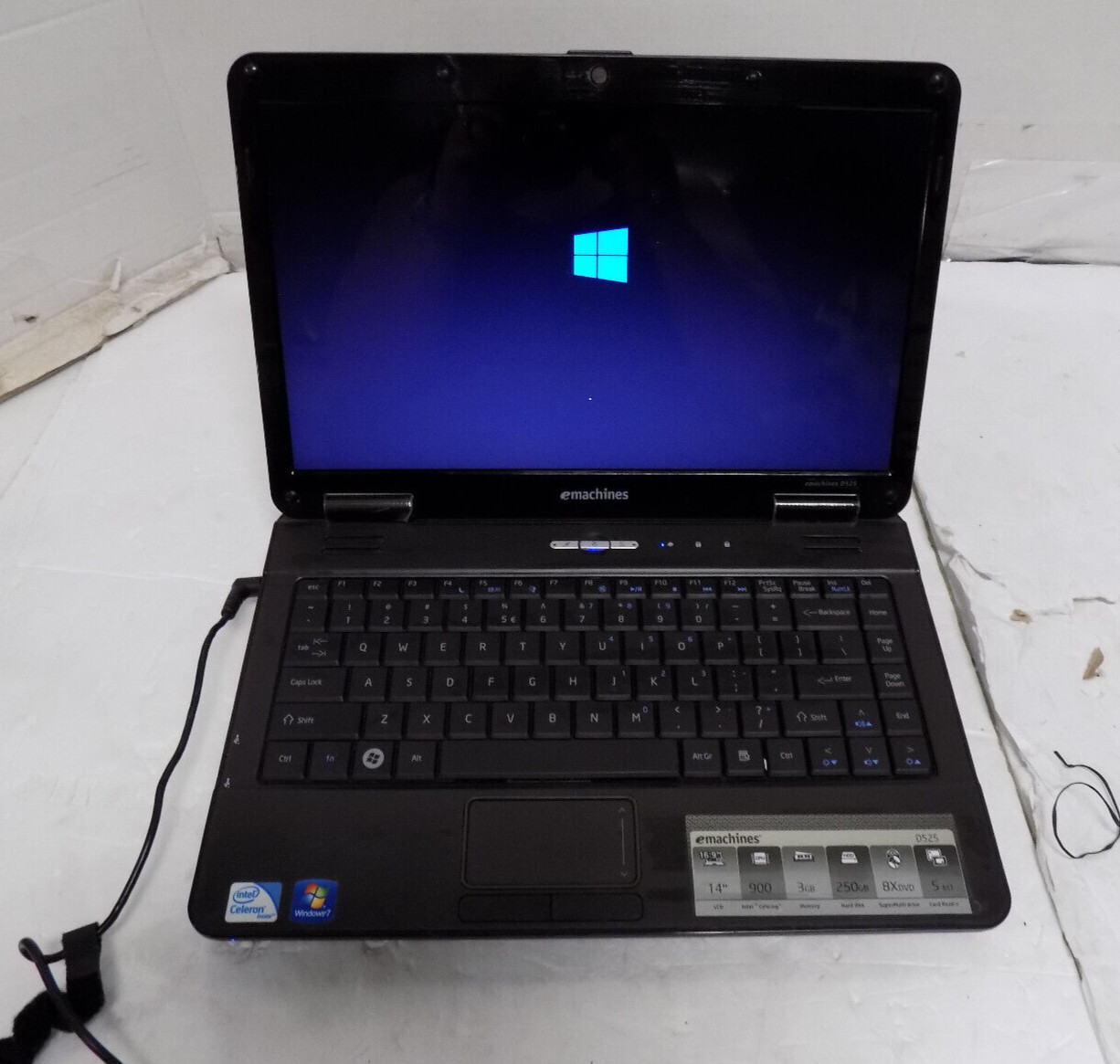 eMachines 14″ D525 Laptop Intel Celeron 900 3GB Ram 128GB HDD No Battery