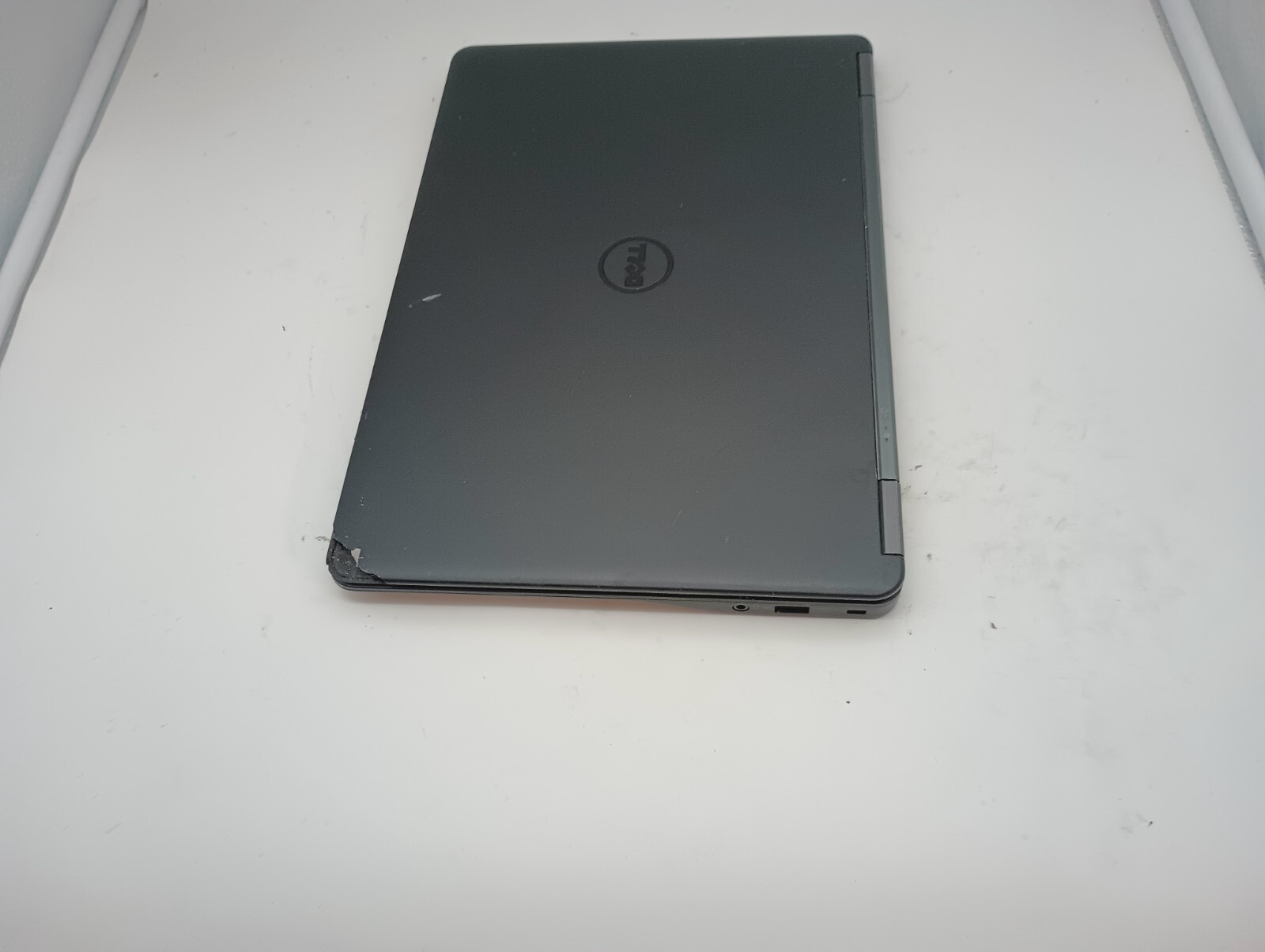 8228 Latitude E7450 w/charger.i5 5th gen.16GB.256GB mSata SSD.14″FHD.