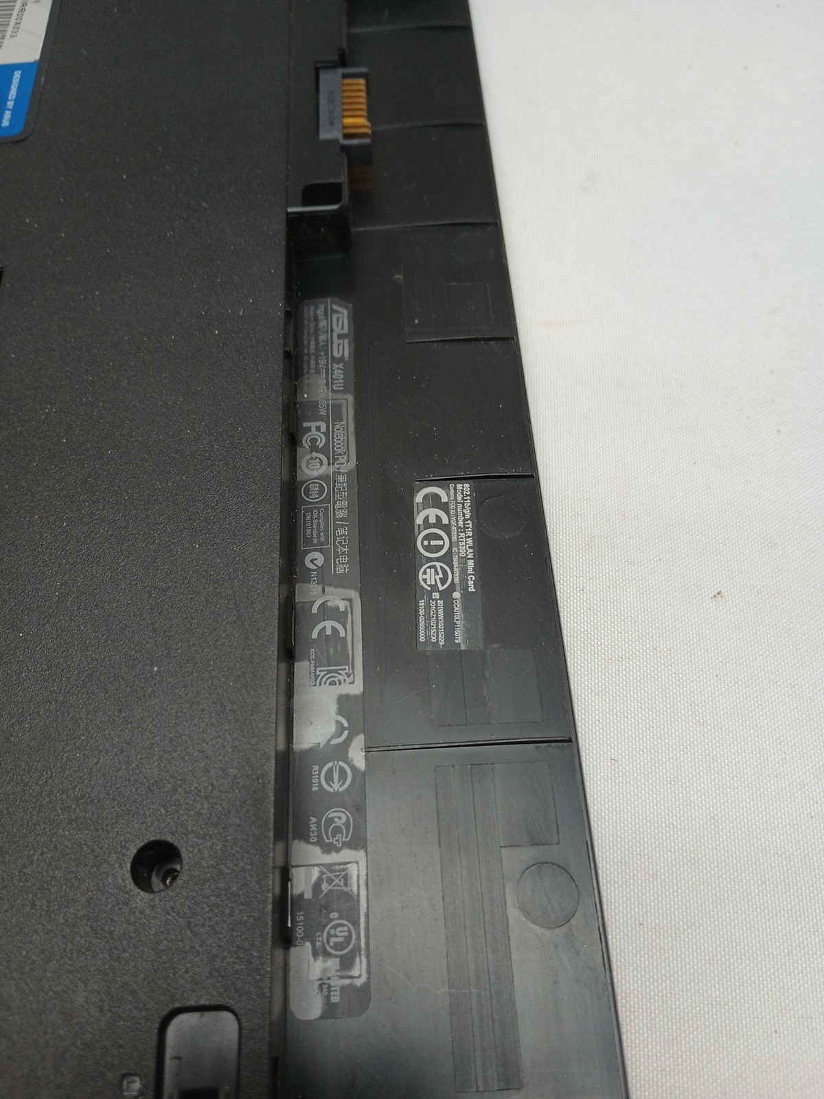 Asus X401U Laptop No Battery For Parts Or Repair Only Did Not Power On