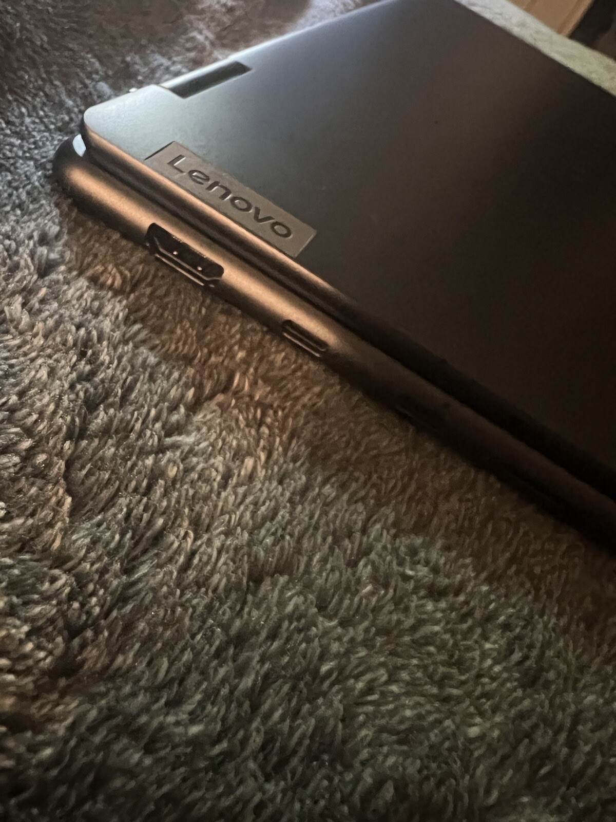 Lenovo Yoga 7i 2.2K Touch 2-in-1 14″ Laptop 8GB RAM 500GB SSD Intel i5-1235U