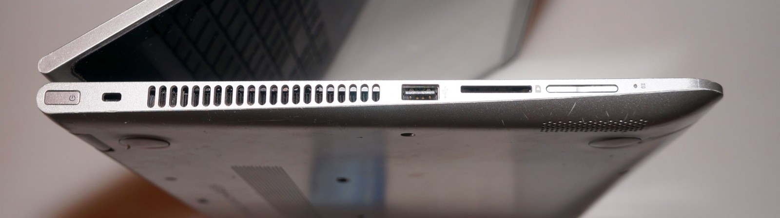 HP Pavillion X360 15-BK010NR – i5-6200U 2.30GHz – 8GB Ram 120GB SSD Touchscreen