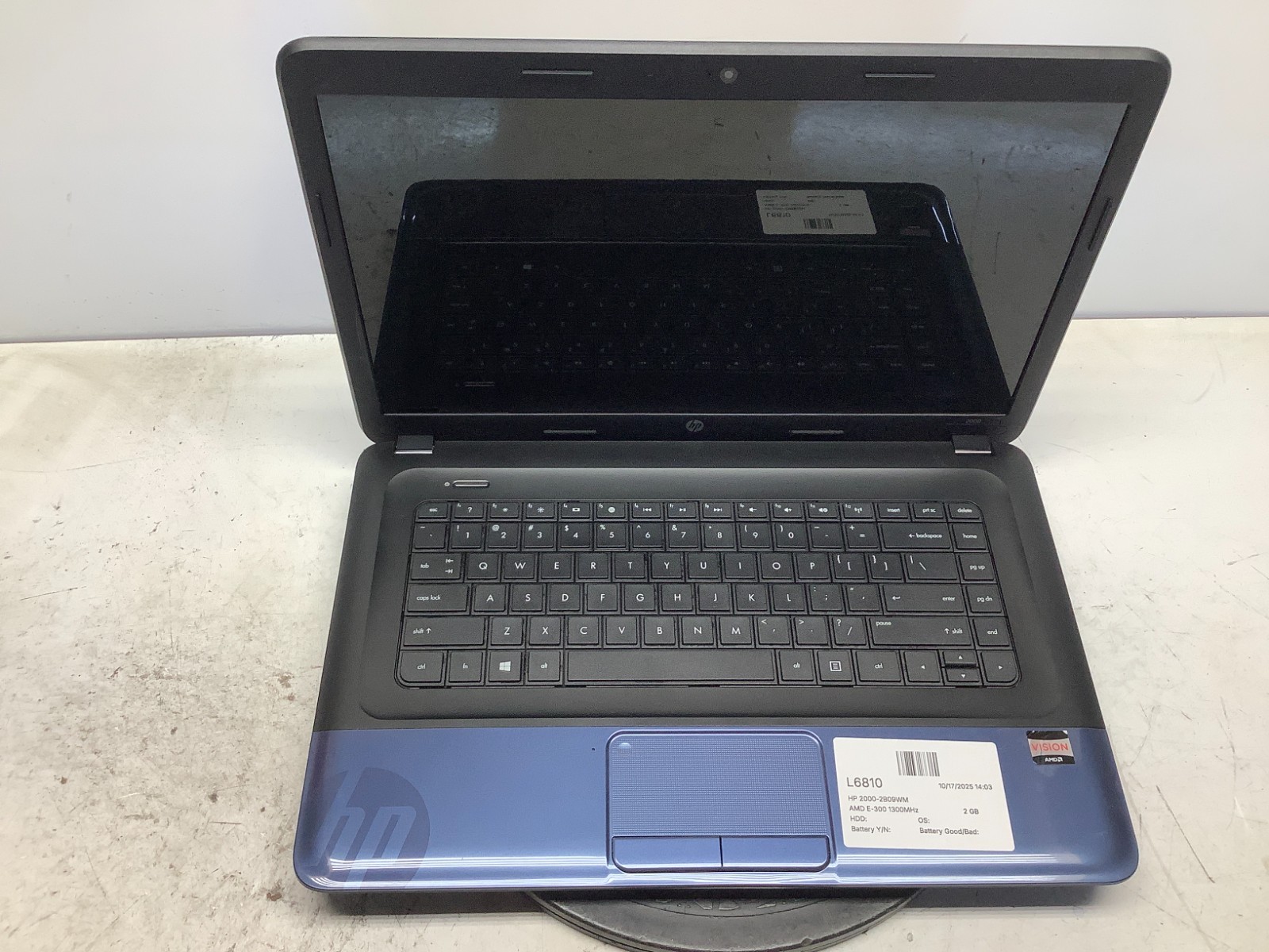 HP 2000-2B09WM AMD E-300 1300MHz 2 GB NO HDD