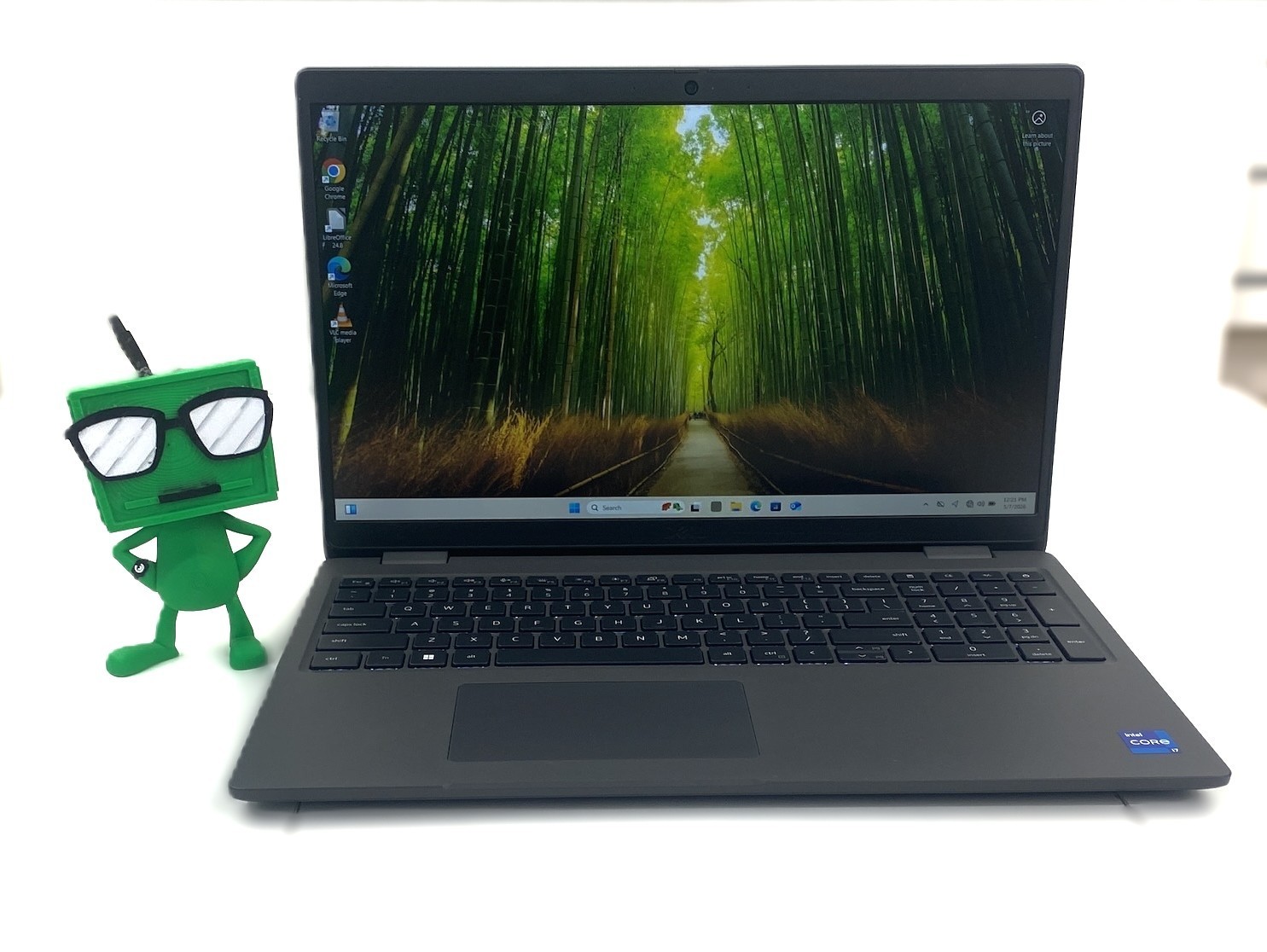Dell Latitude 3540 Core i7 13th Gen 1.70GHz 1355U 16GB 250GB Win 11 Pro Grade-B.