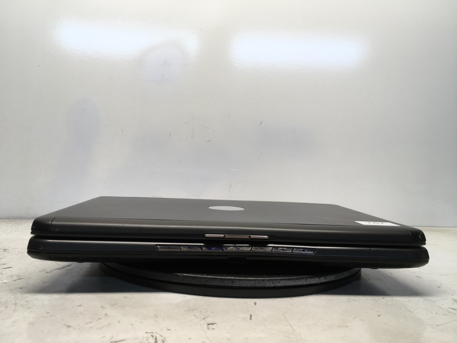 Dell Vostro 1500 Intel Core 2 Duo 06FD 1.4GHz 3 GB NO HDD