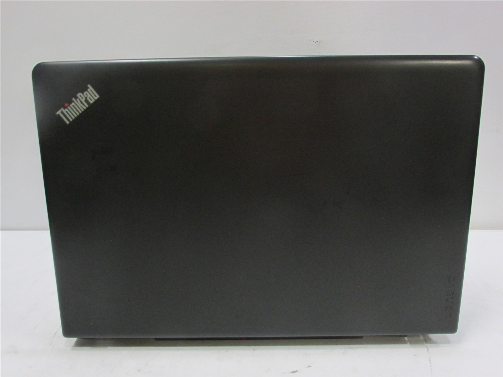 Lenovo Thinkpad E570 i7-7500U 2.7GHz 8GB RAM 128GB m.2 15.6″ Windows 10 Pro DMG