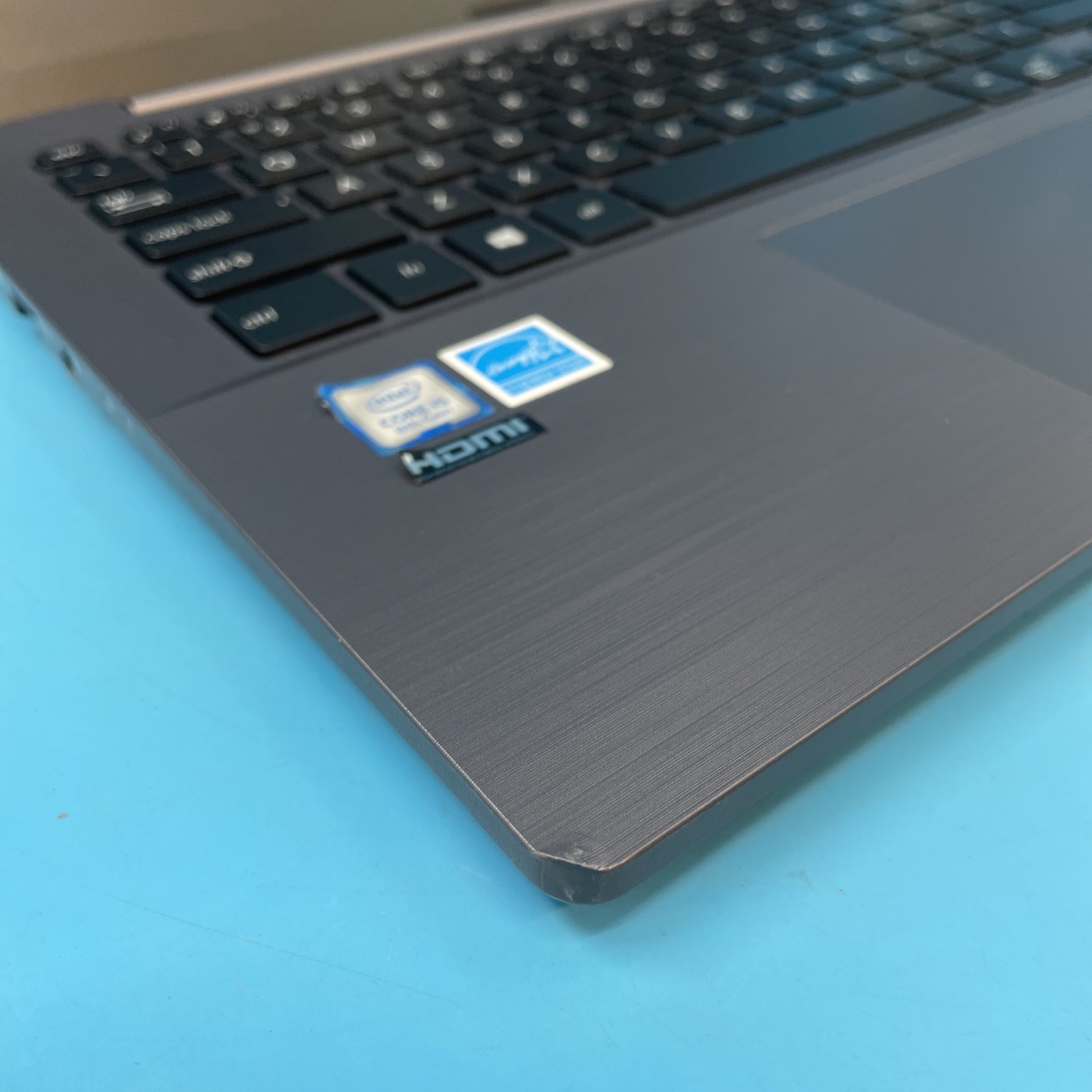Asus Expertbook P5440FA | i5-8265U | 8GB RAM | 256GB SSD | WIN 11 PRO | 74% BATT